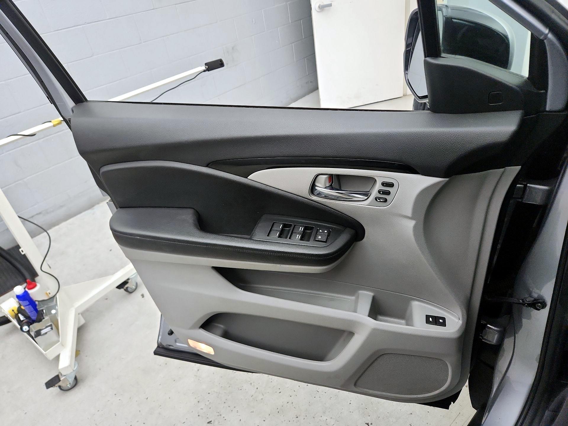 Thumbnail: 2021 Honda Pilot - 12