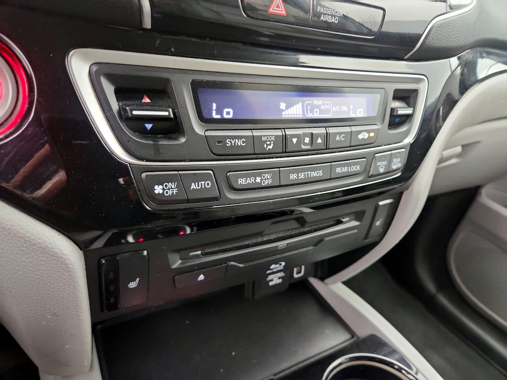 Thumbnail: 2021 Honda Pilot - 17