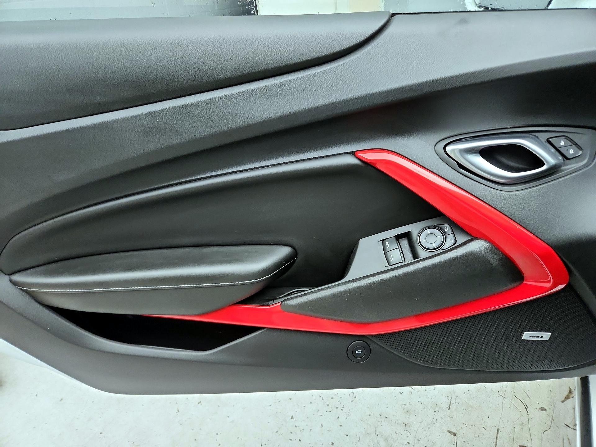 Thumbnail: 2018 Chevrolet Camaro - 12