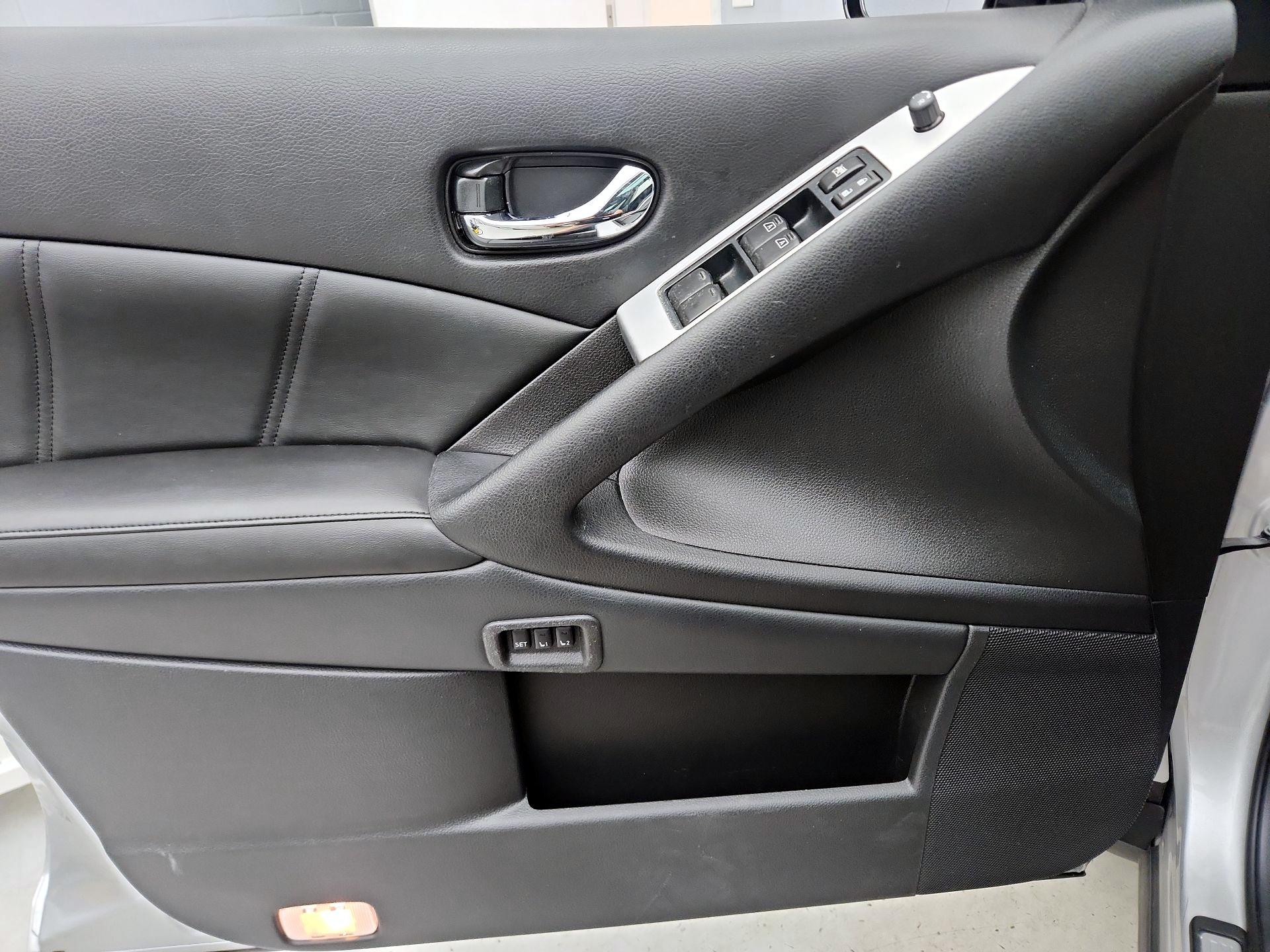 Thumbnail: 2014 Nissan Murano - 12