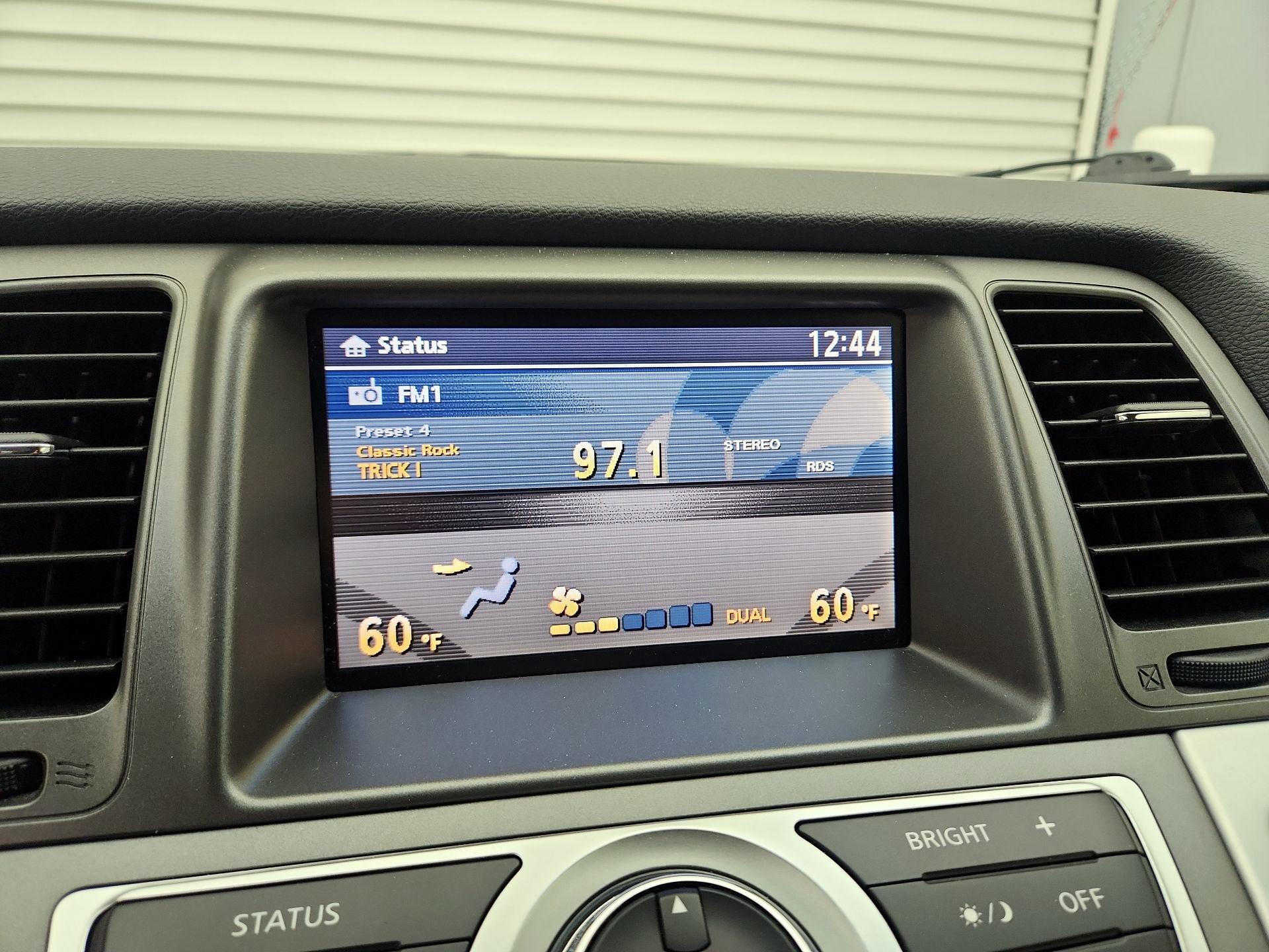 Thumbnail: 2014 Nissan Murano - 15