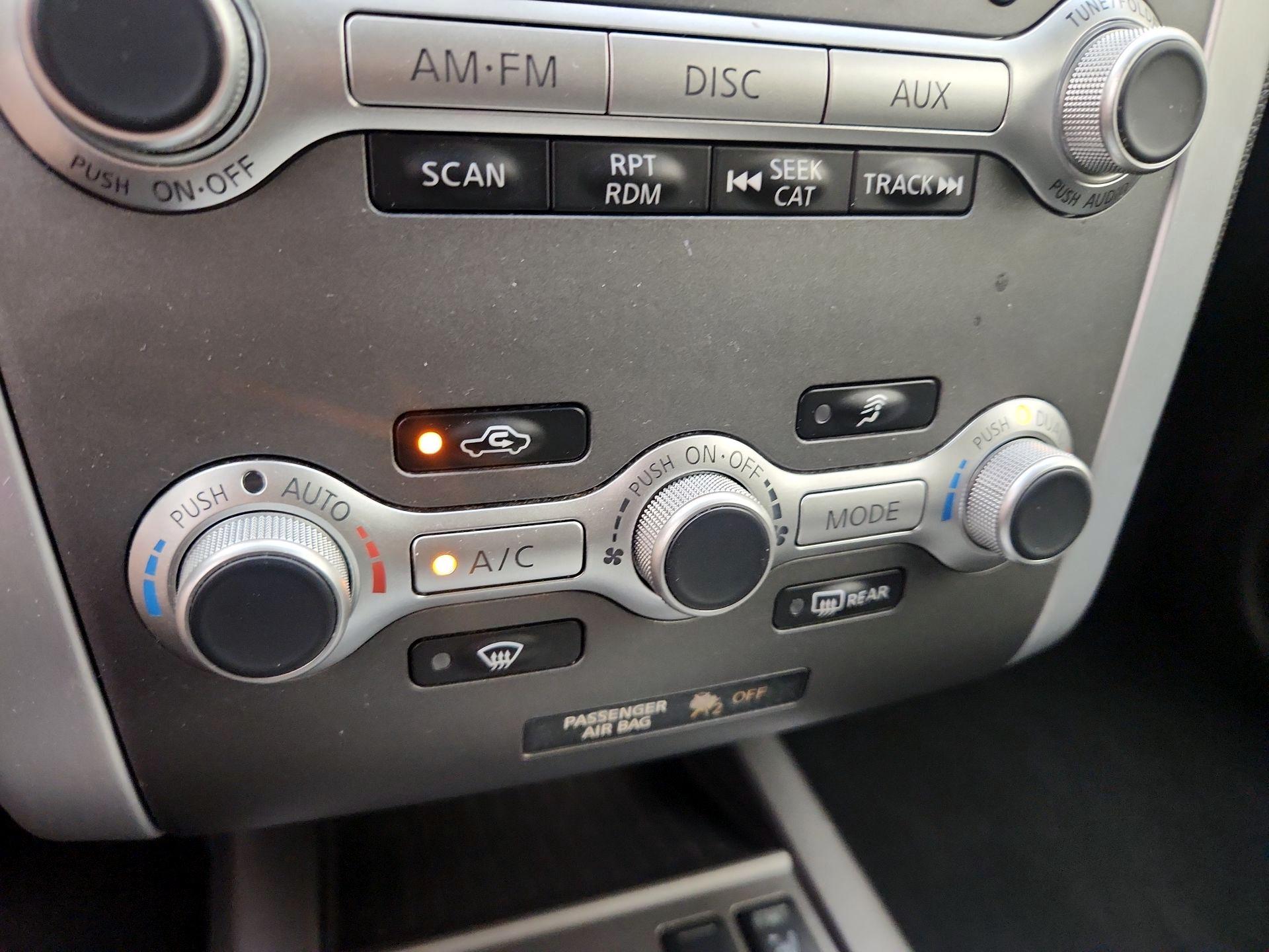 Thumbnail: 2014 Nissan Murano - 16