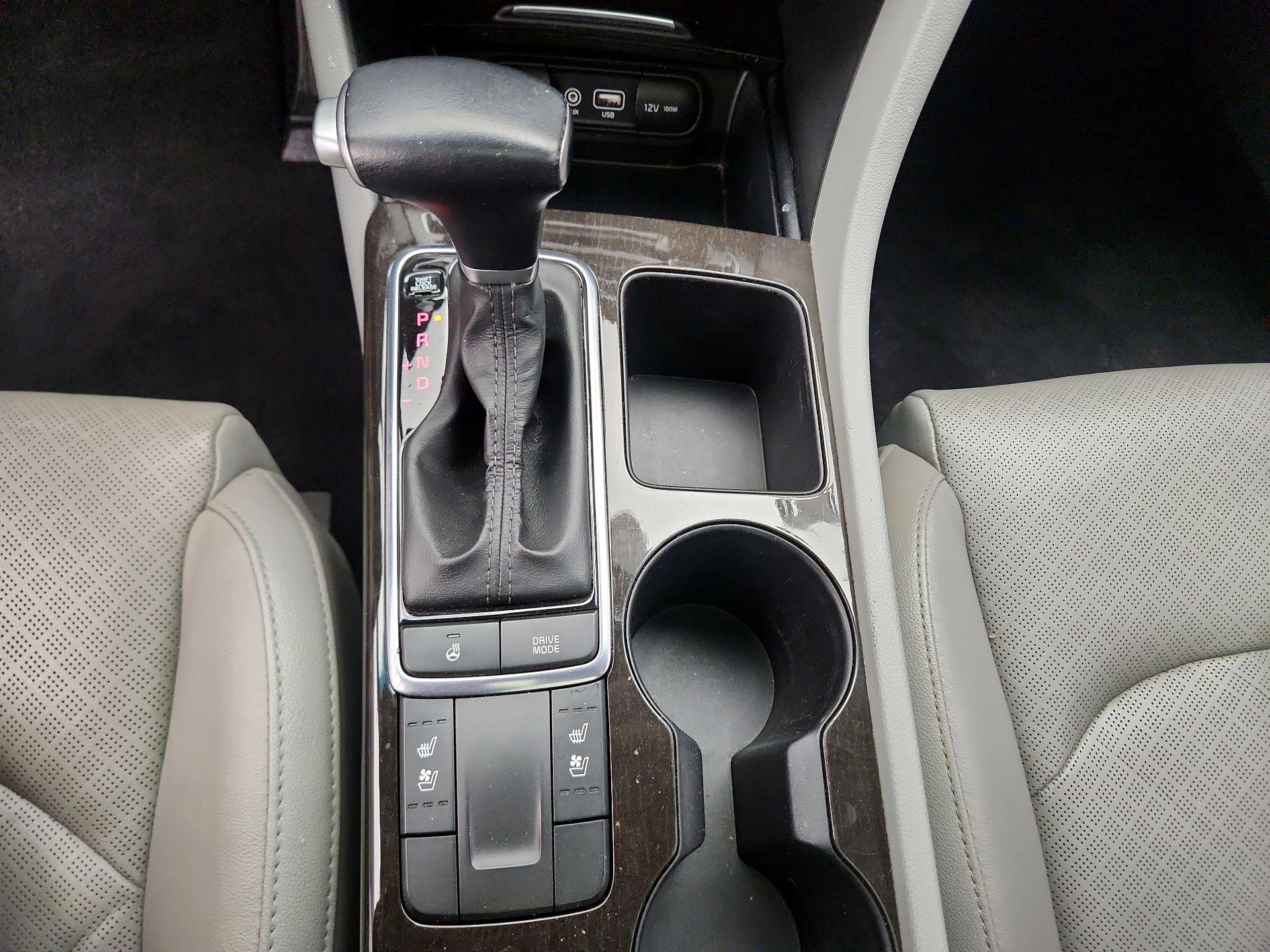 Thumbnail: 2016 Kia Optima - 18