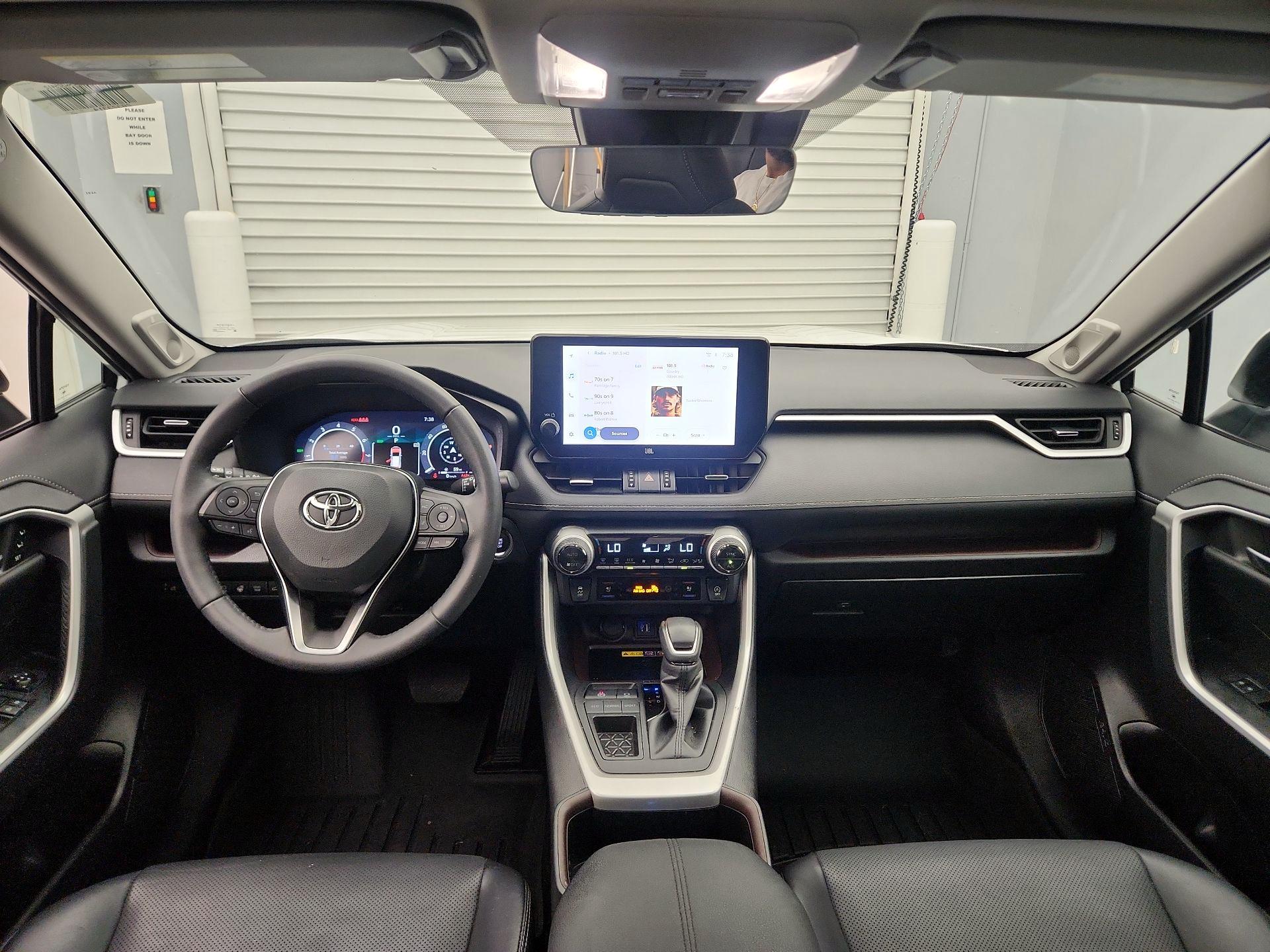Thumbnail: 2024 Toyota RAV4 - 9