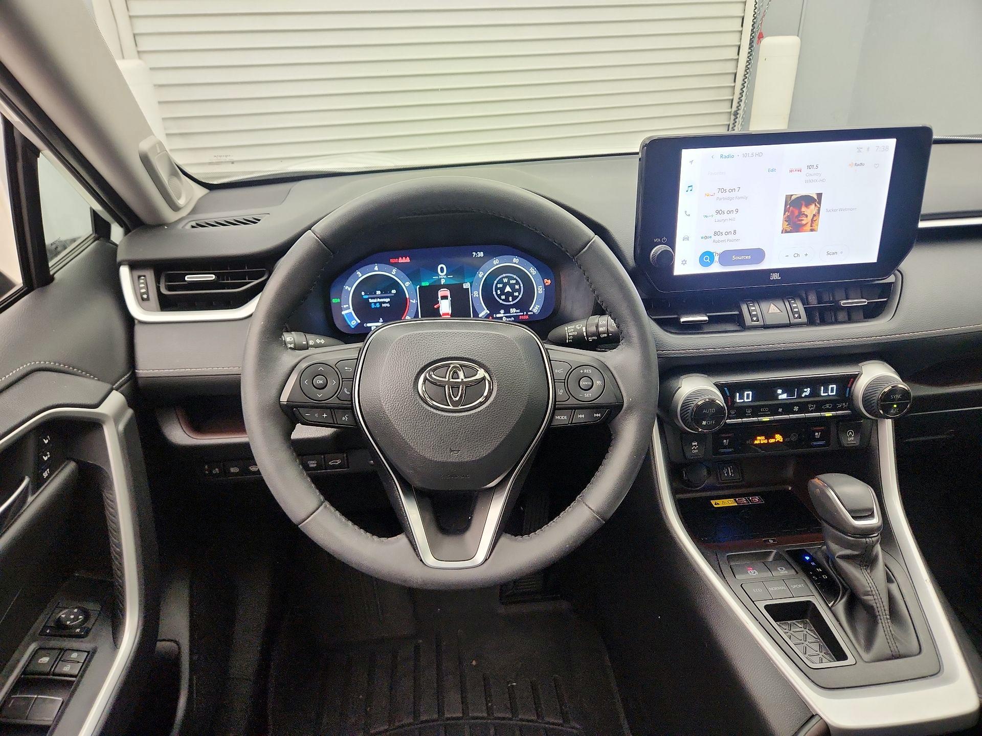 Thumbnail: 2024 Toyota RAV4 - 10