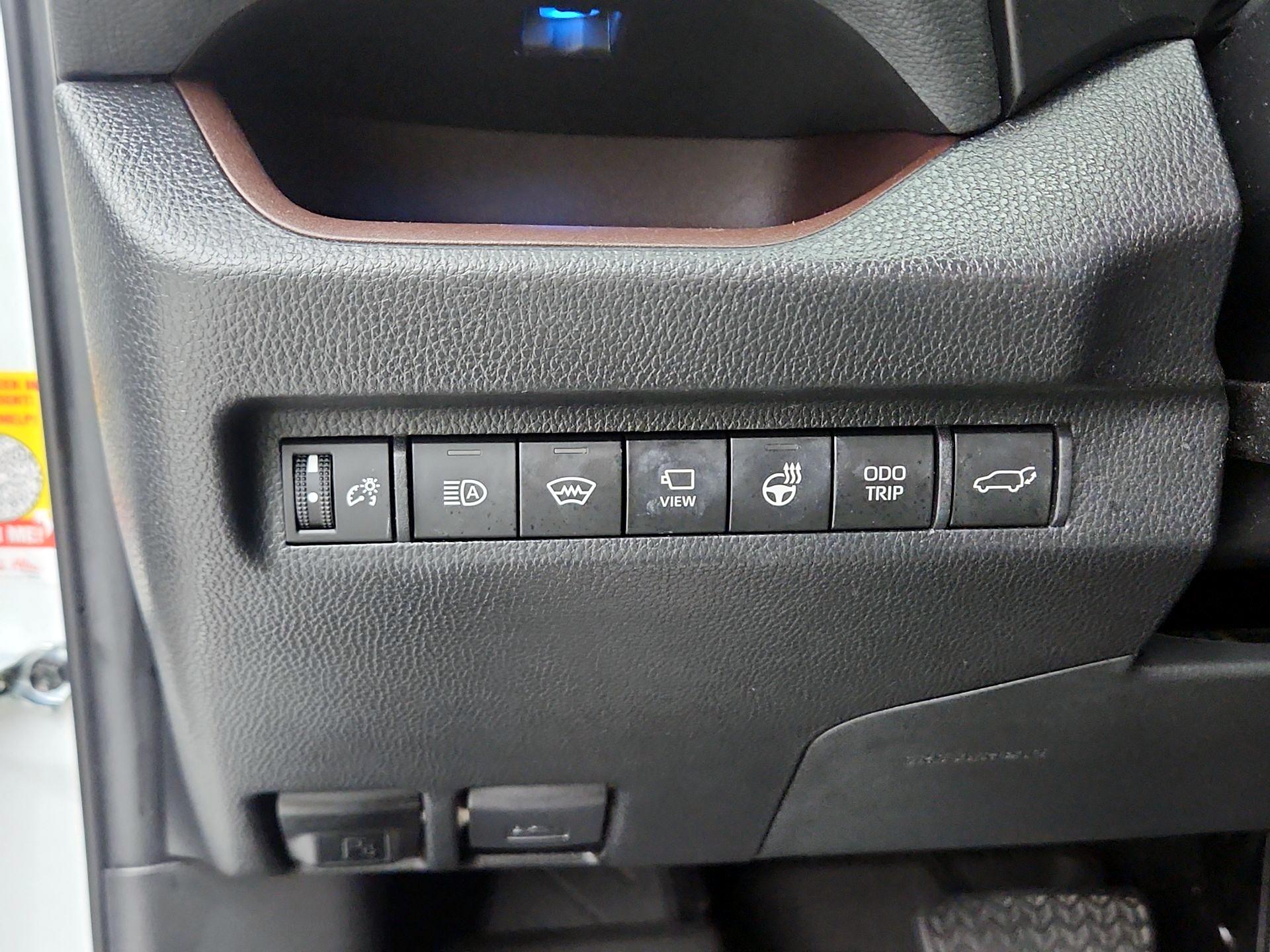 Thumbnail: 2024 Toyota RAV4 - 13