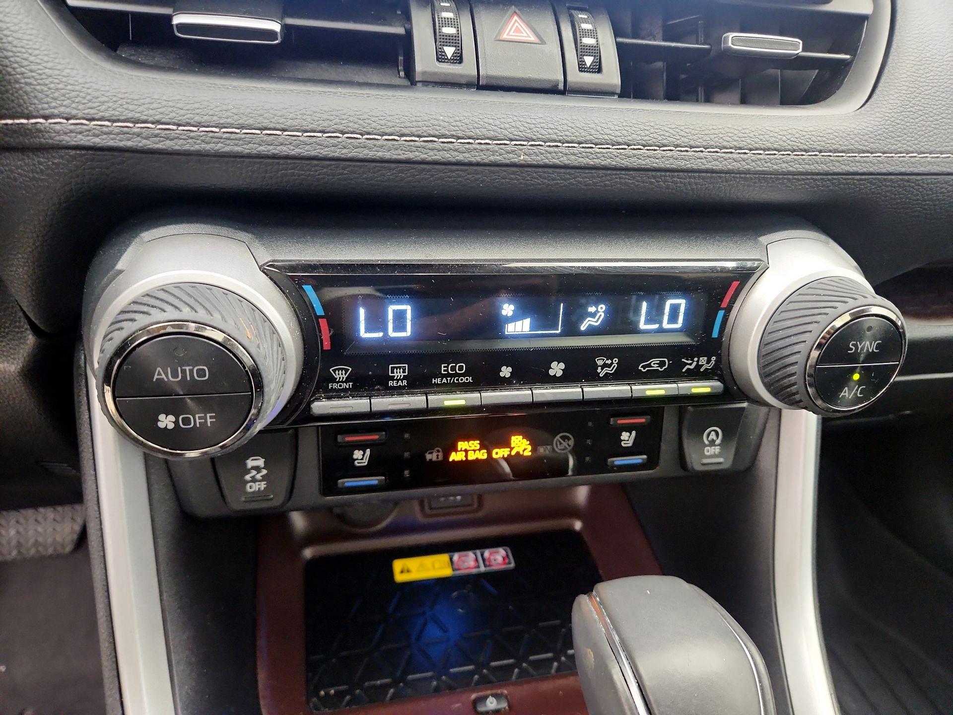 Thumbnail: 2024 Toyota RAV4 - 16