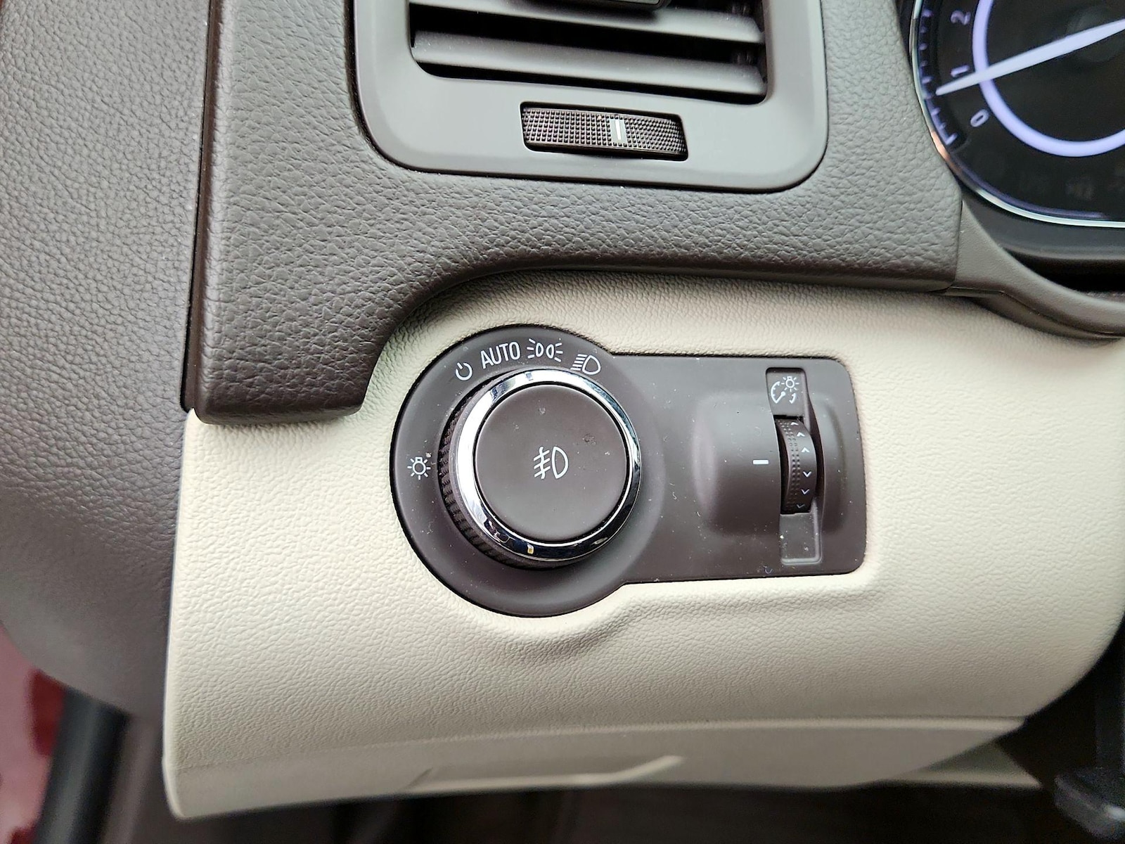 2017 Buick Regal Sport Touring - Photo 14