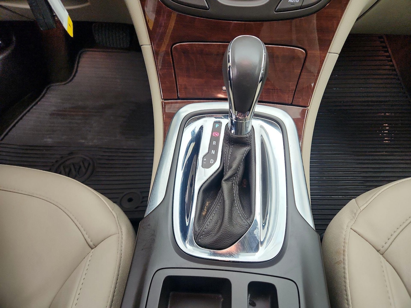 2017 Buick Regal Sport Touring - Photo 18