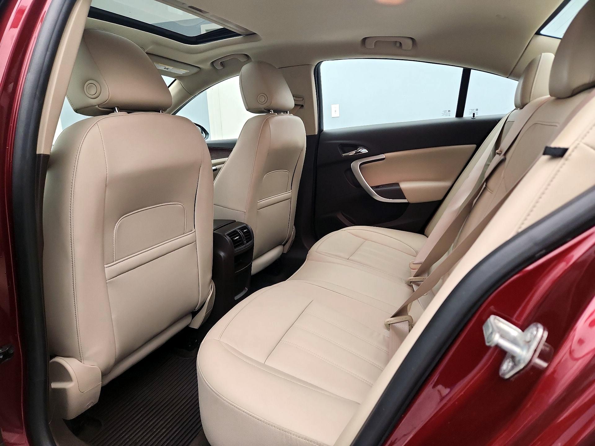 Thumbnail: 2017 Buick Regal - 20
