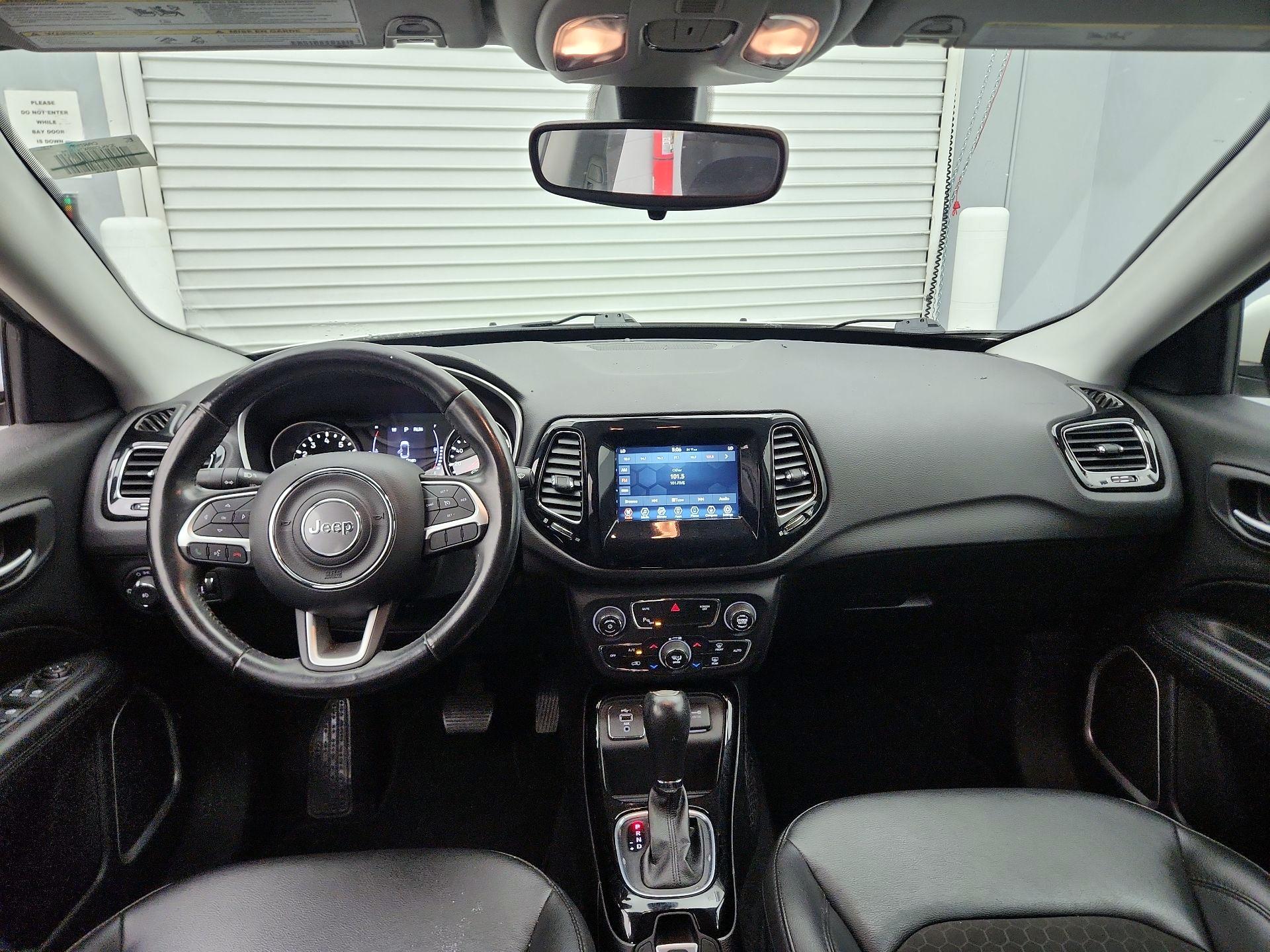 Thumbnail: 2019 Jeep Compass - 9