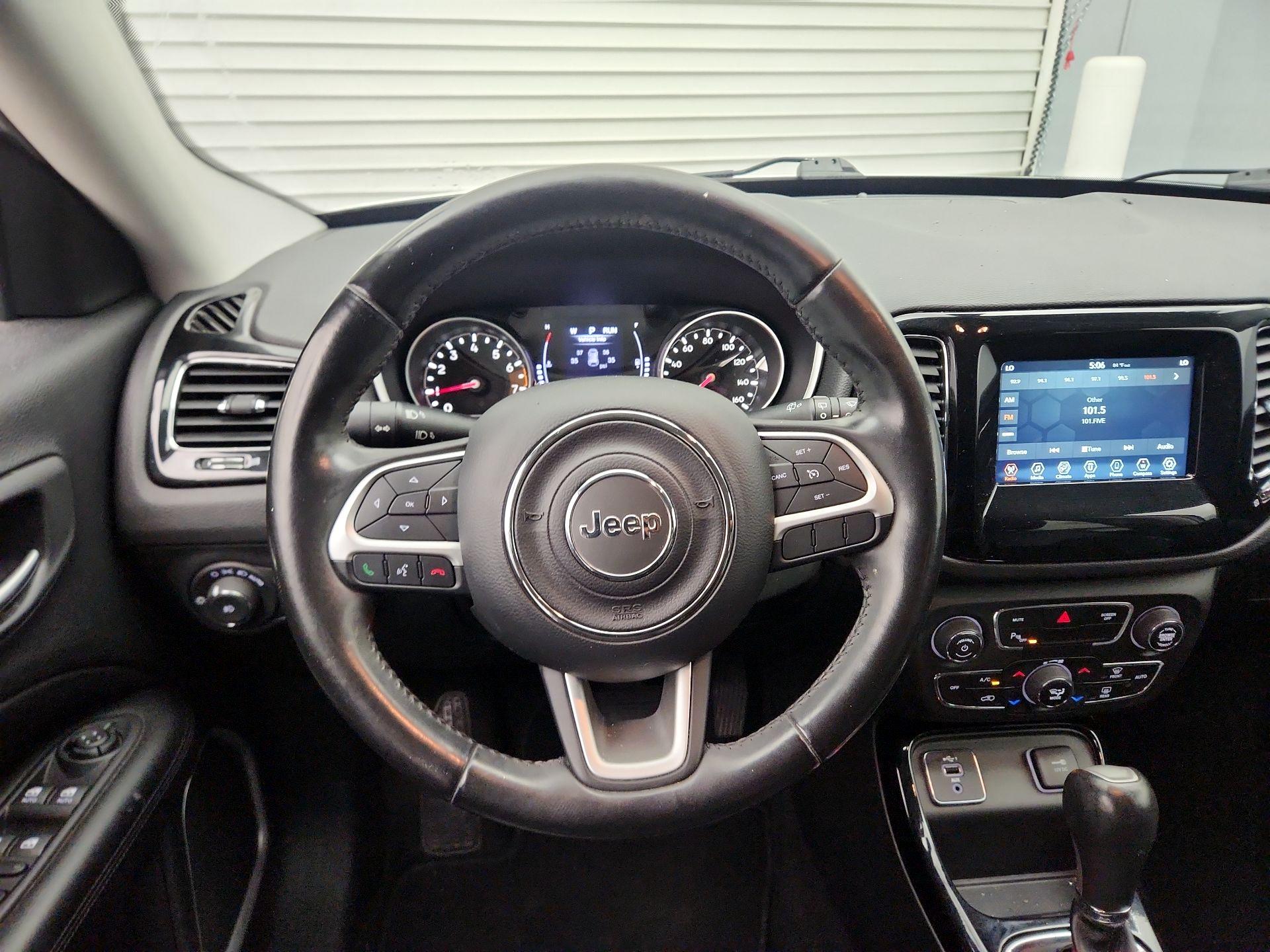 Thumbnail: 2019 Jeep Compass - 10