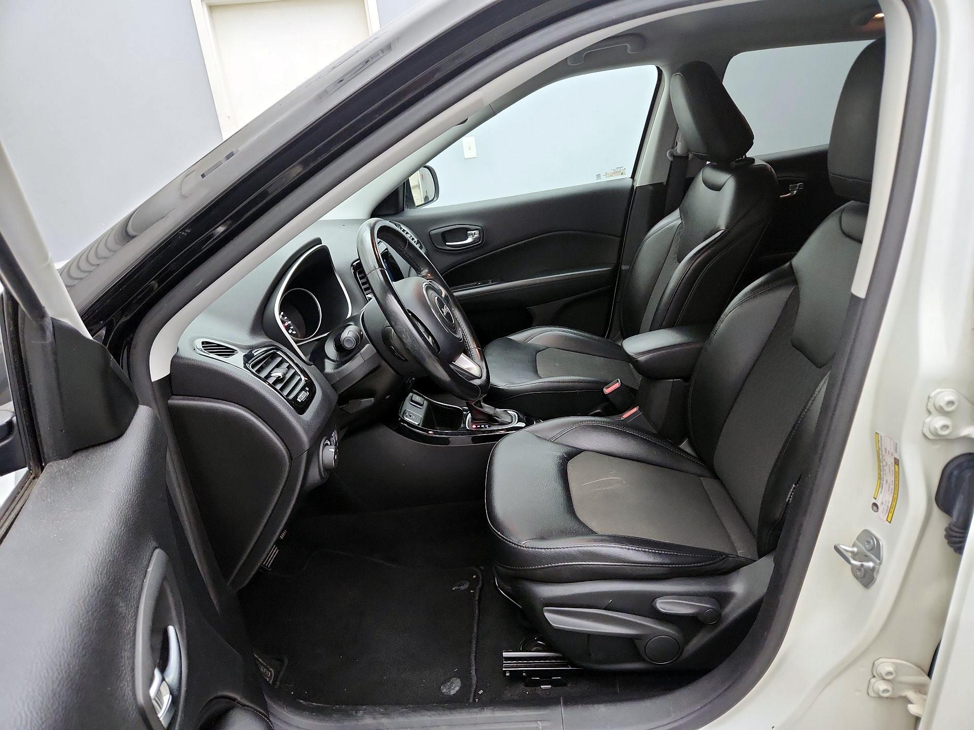 Thumbnail: 2019 Jeep Compass - 11