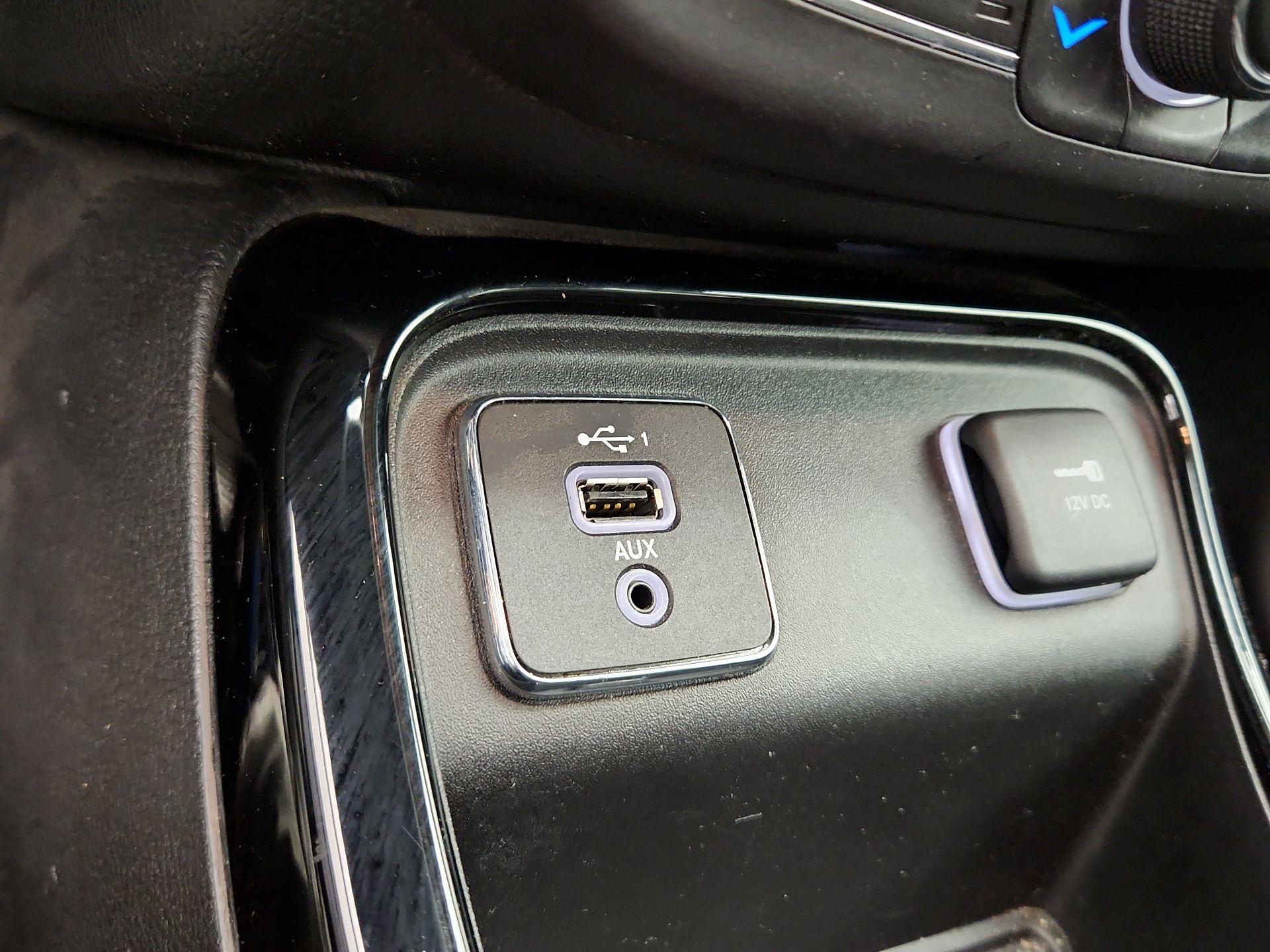 Thumbnail: 2019 Jeep Compass - 18