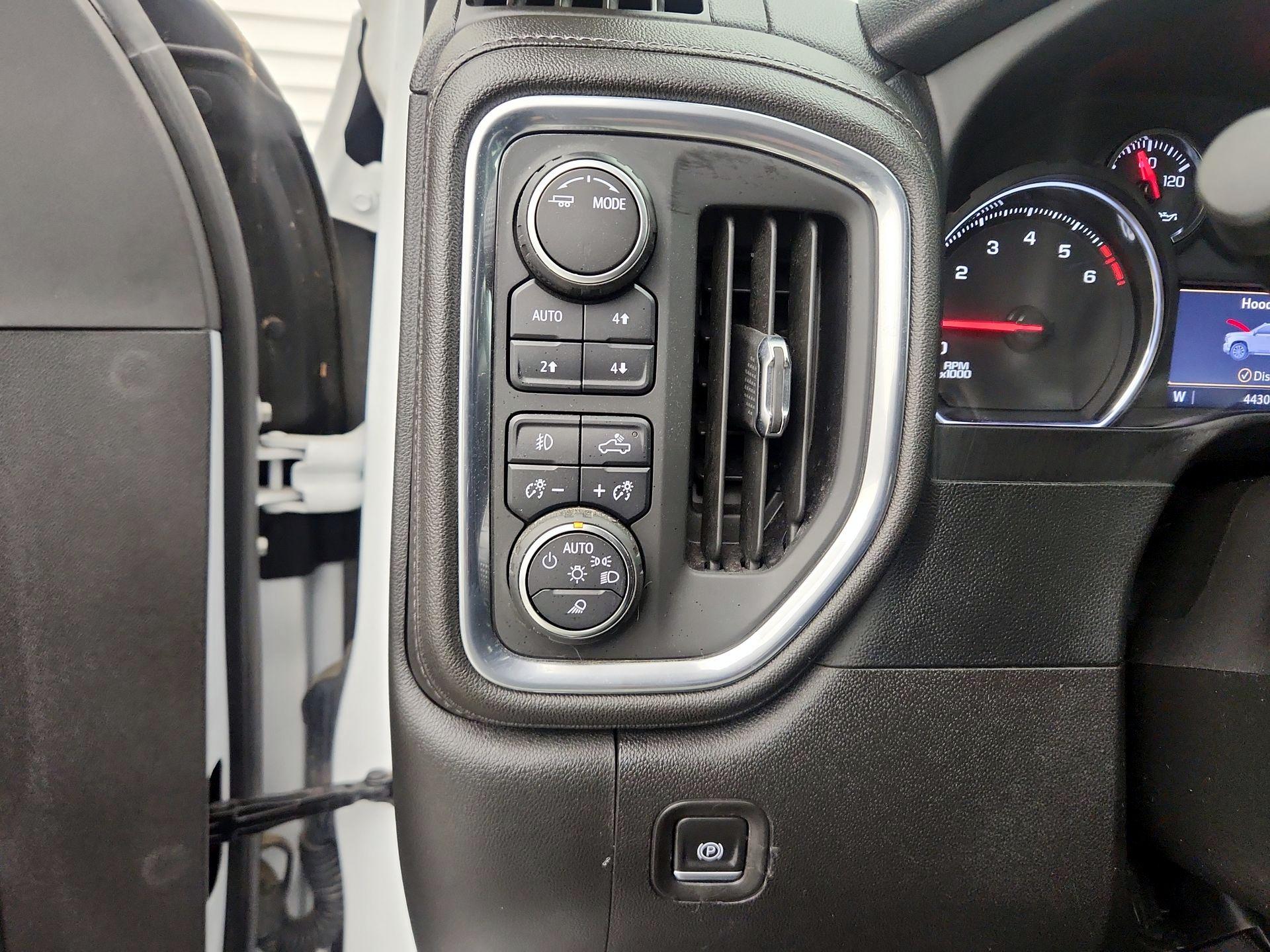 Thumbnail: 2022 Chevrolet Silverado 2500 - 13
