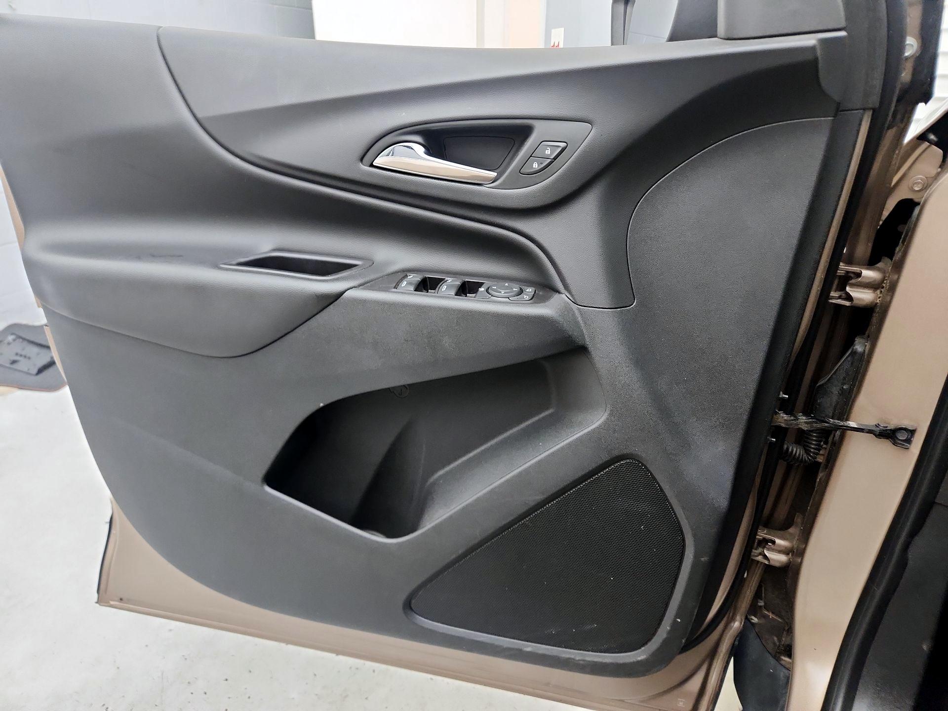 Thumbnail: 2019 Chevrolet Equinox - 12