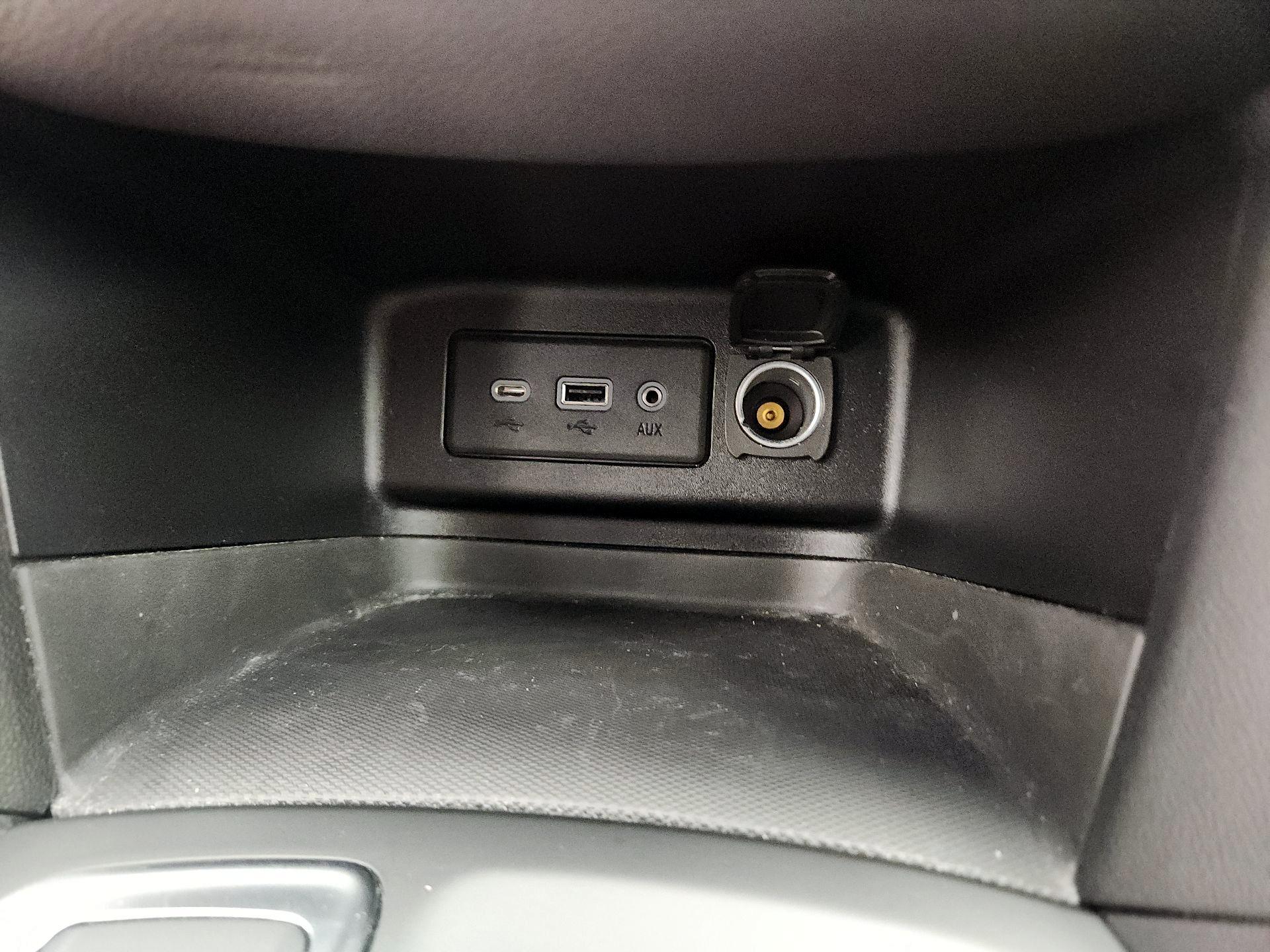 Thumbnail: 2019 Chevrolet Equinox - 18