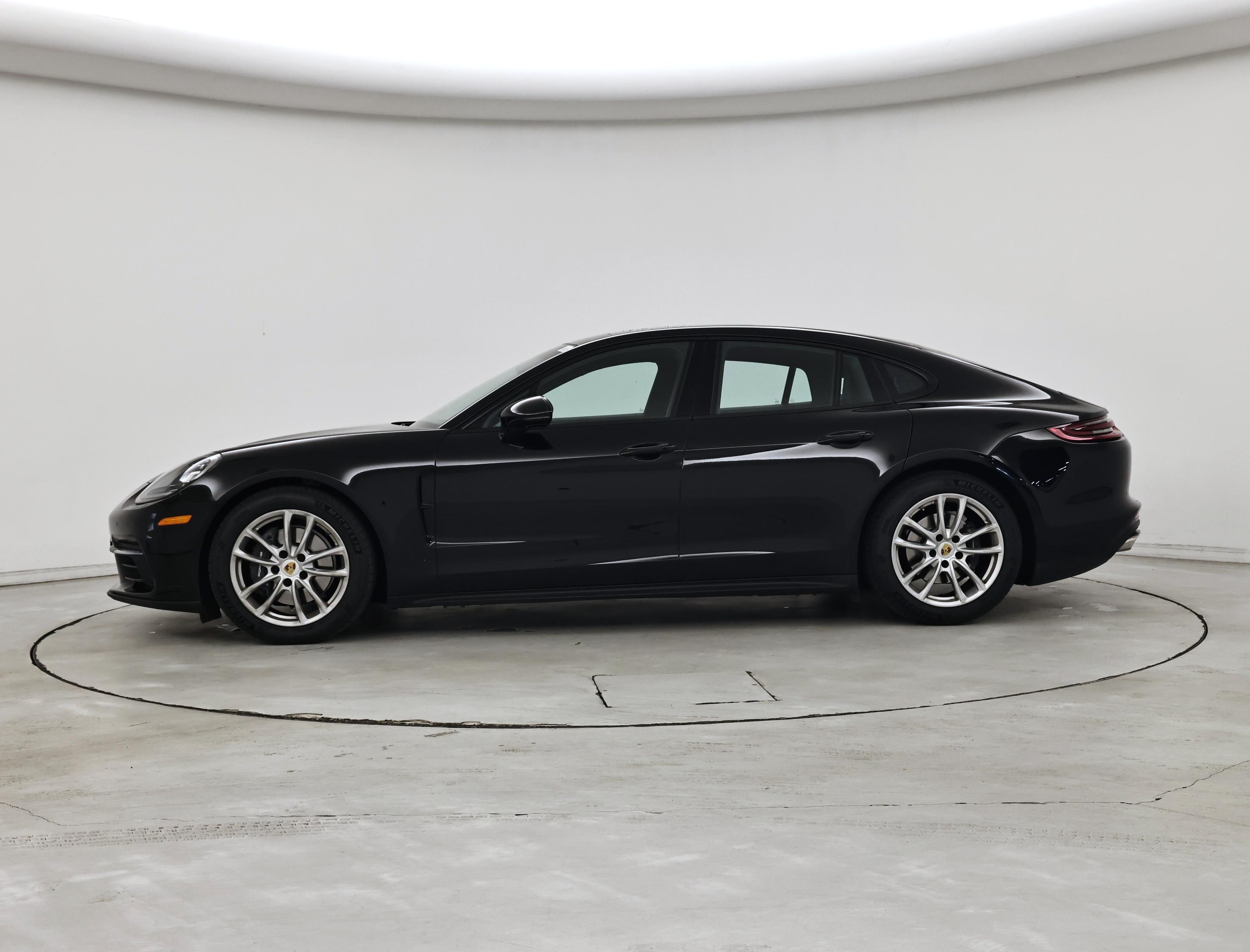 Thumbnail: 2019 Porsche Panamera - 3