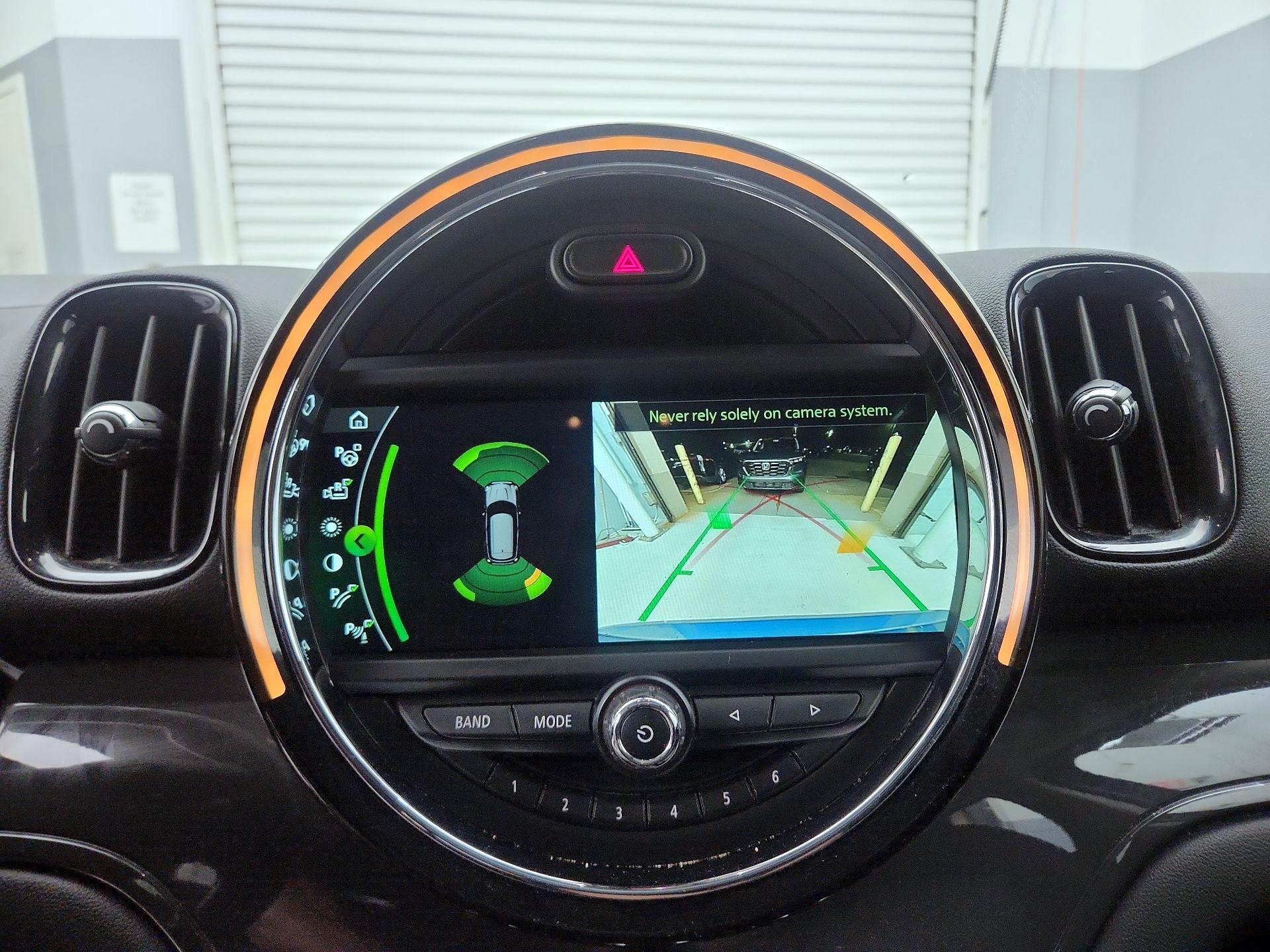 Thumbnail: 2017 MINI Cooper Countryman - 15