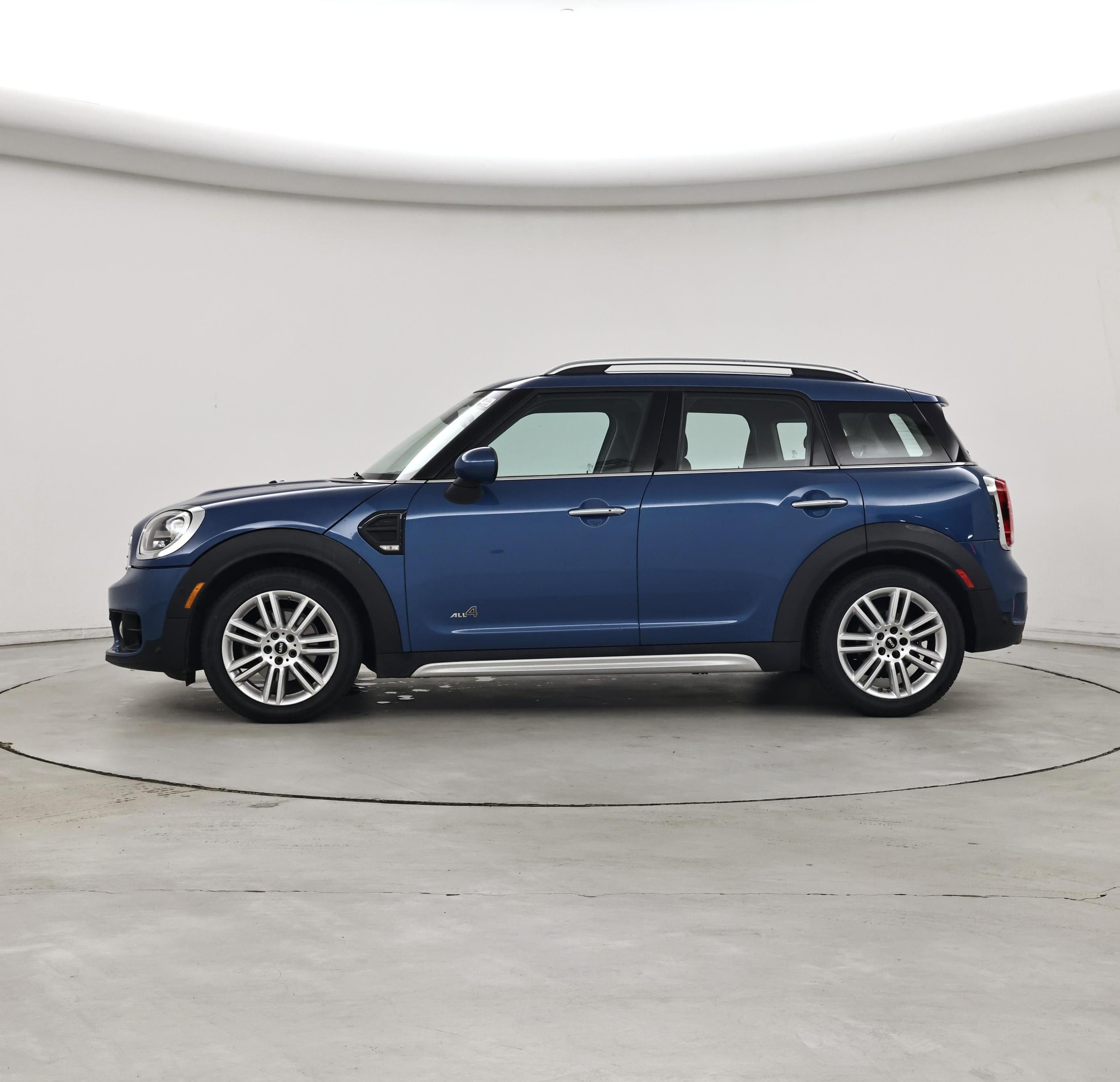 Thumbnail: 2017 MINI Cooper Countryman - 3