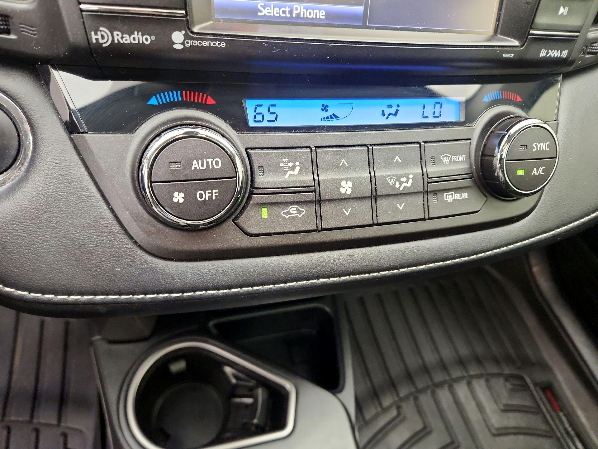 Thumbnail: 2018 Toyota RAV4 - 16