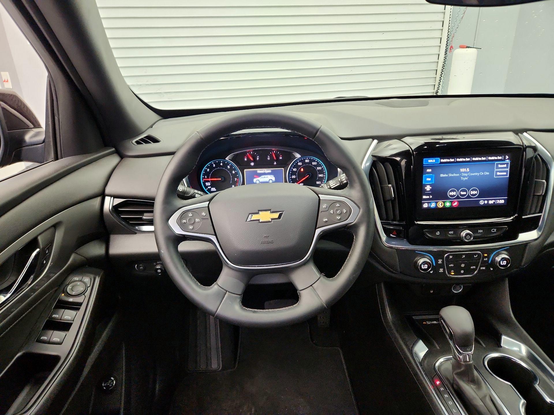Thumbnail: 2023 Chevrolet Traverse - 10