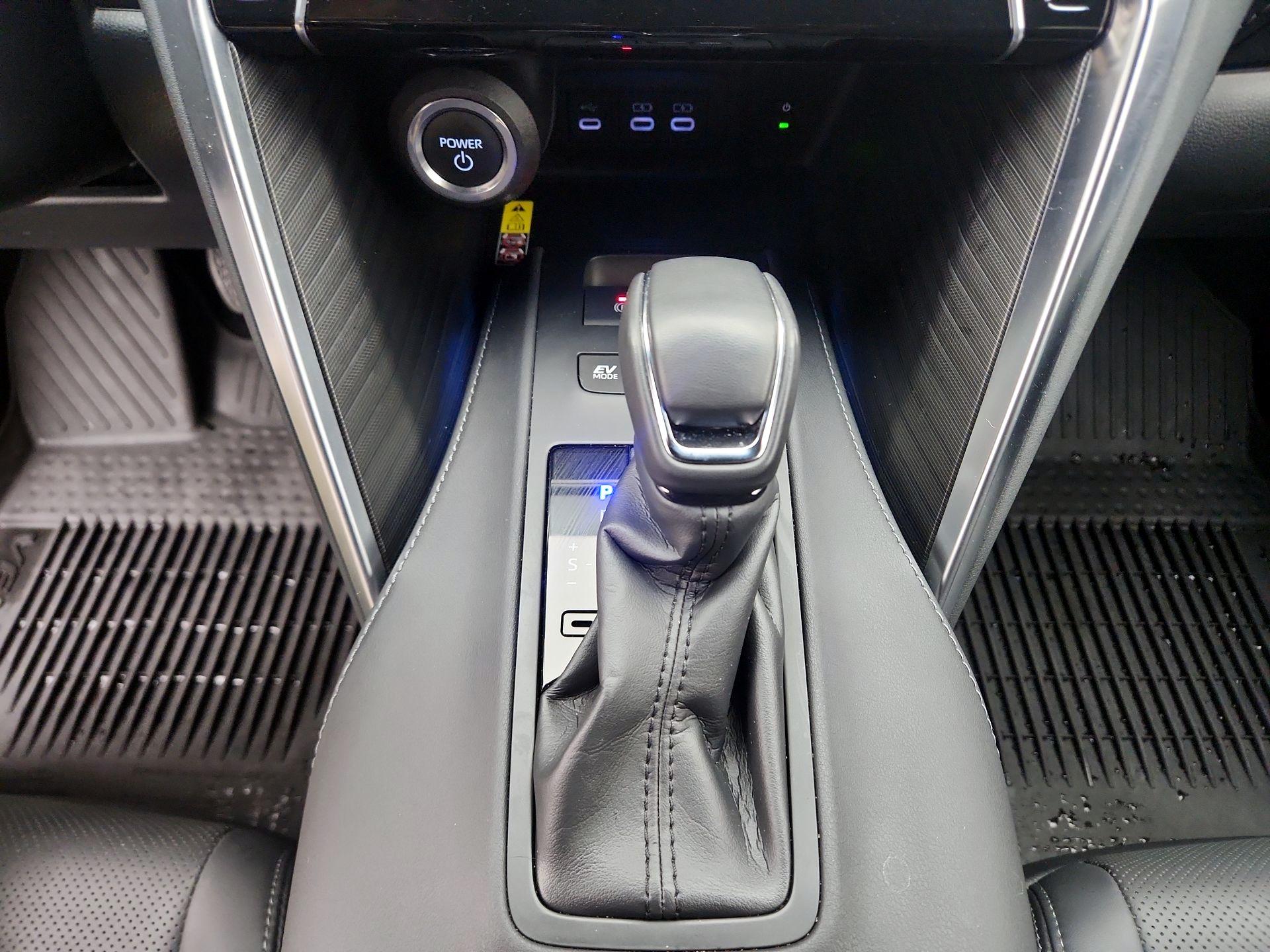 Thumbnail: 2024 Toyota Venza - 17