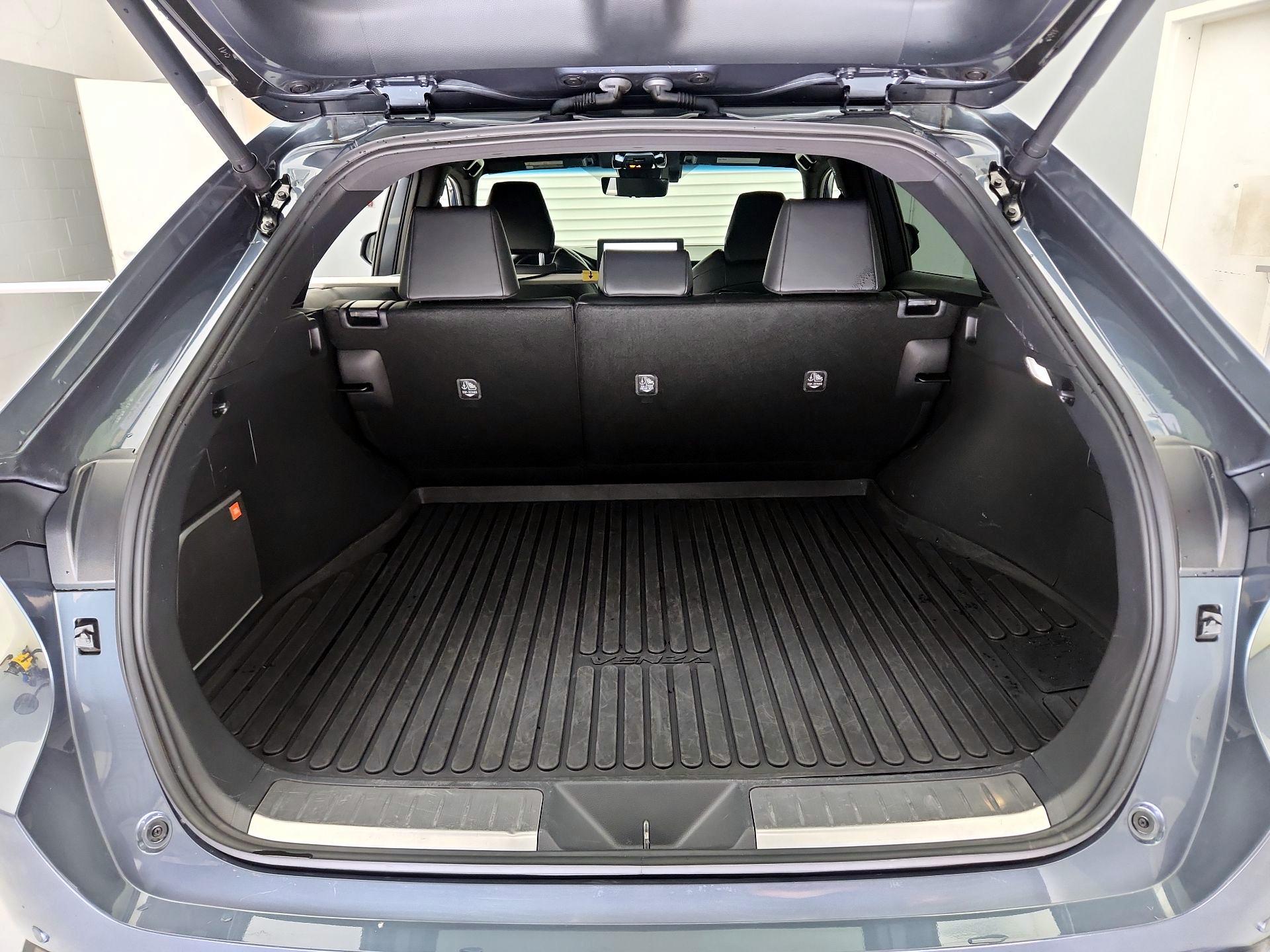 Thumbnail: 2024 Toyota Venza - 20