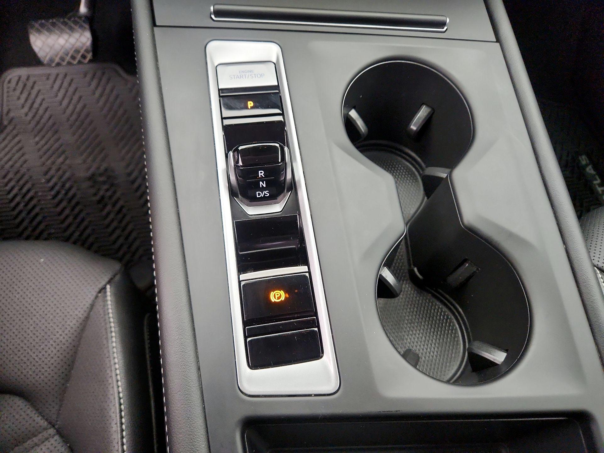 Thumbnail: 2024 Volkswagen Atlas - 17