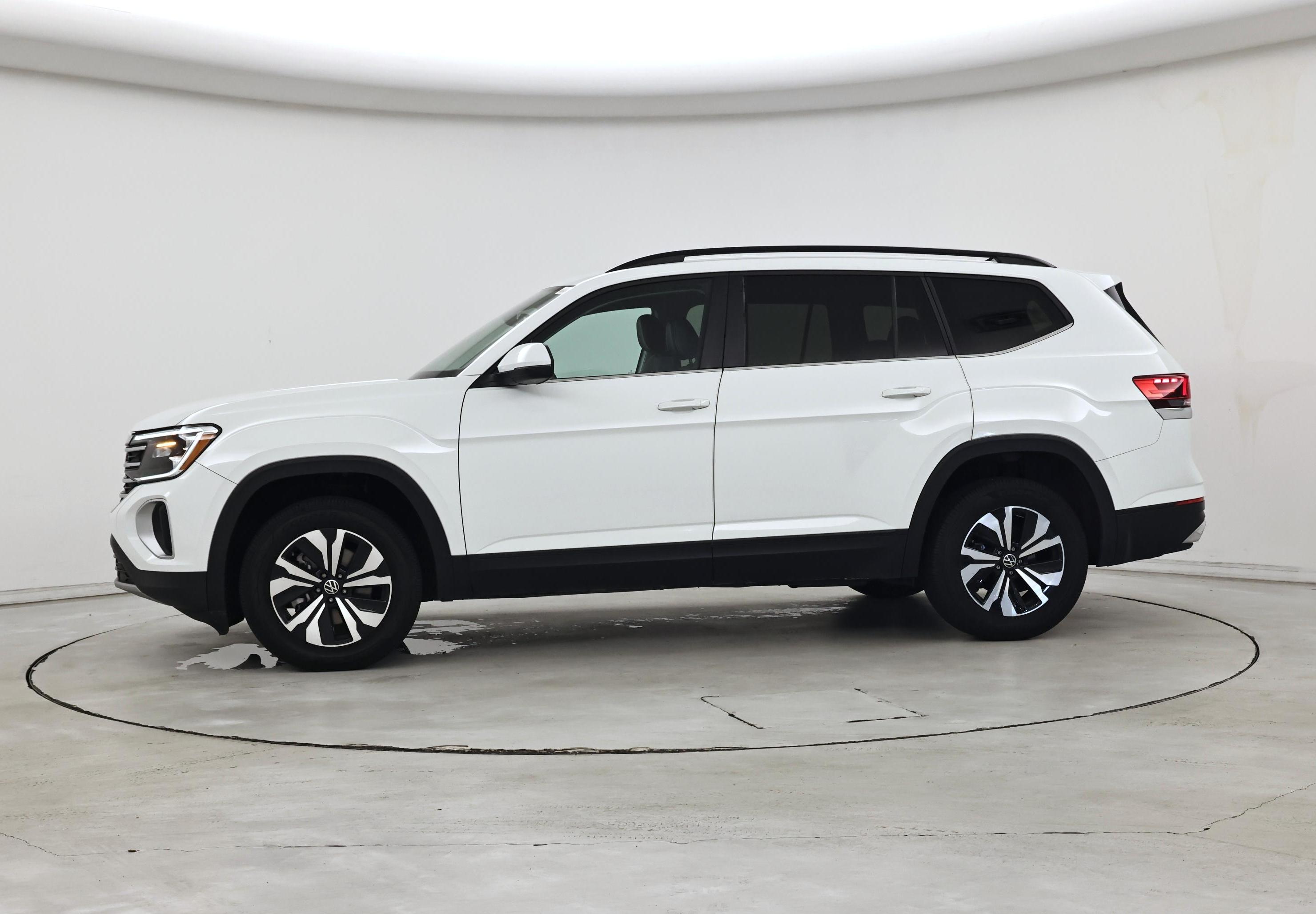 Thumbnail: 2024 Volkswagen Atlas - 3