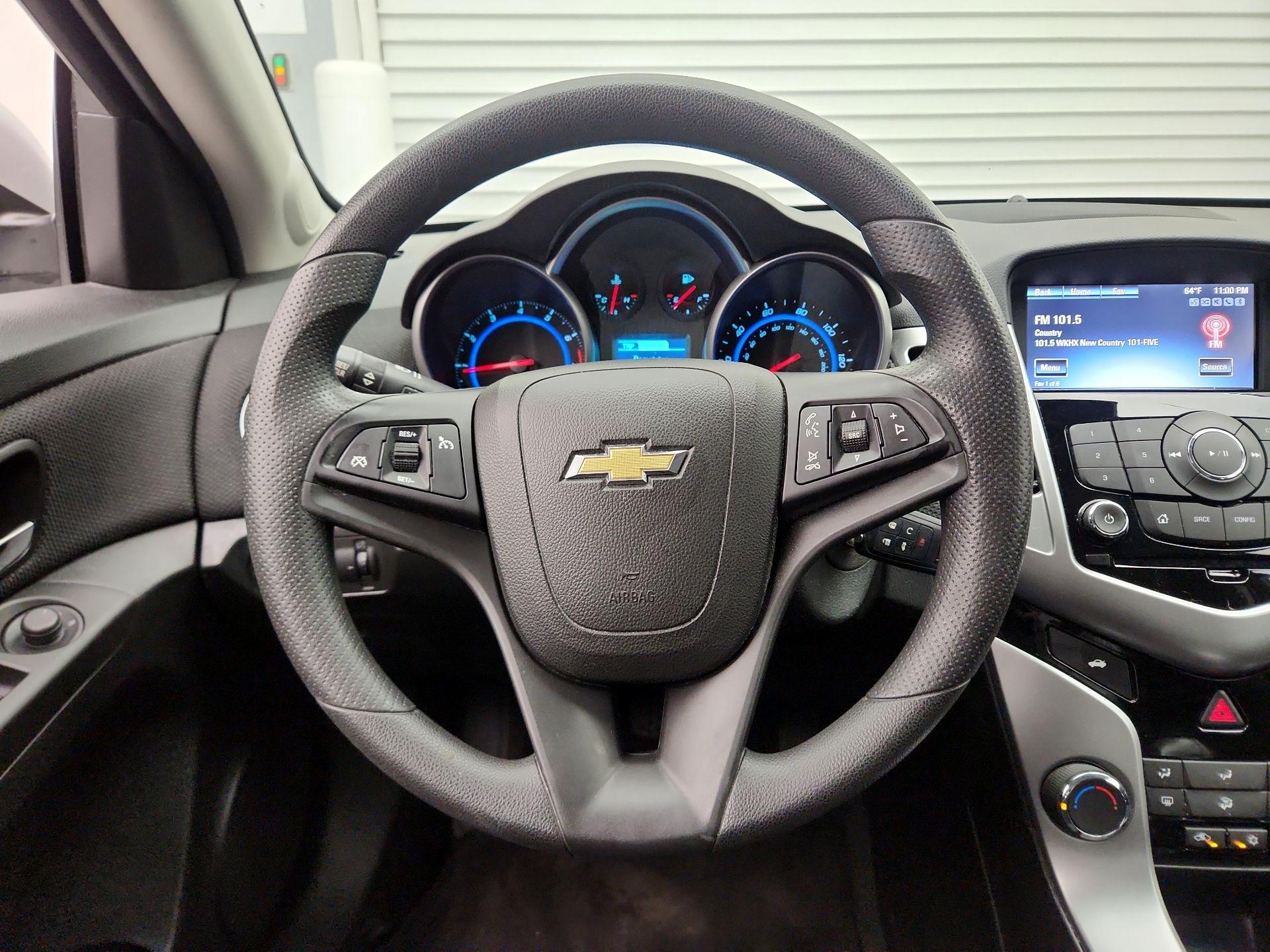 Thumbnail: 2016 Chevrolet Cruze - 10