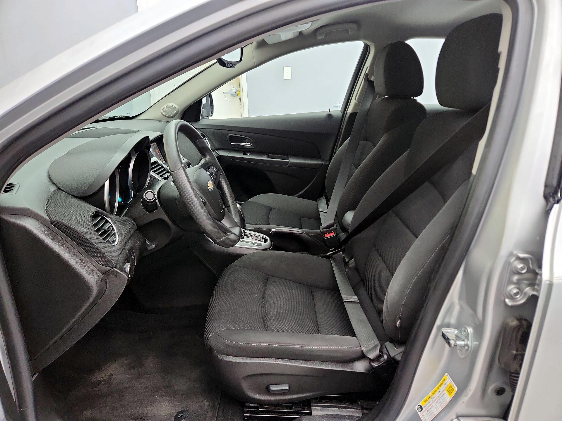 Thumbnail: 2016 Chevrolet Cruze - 11
