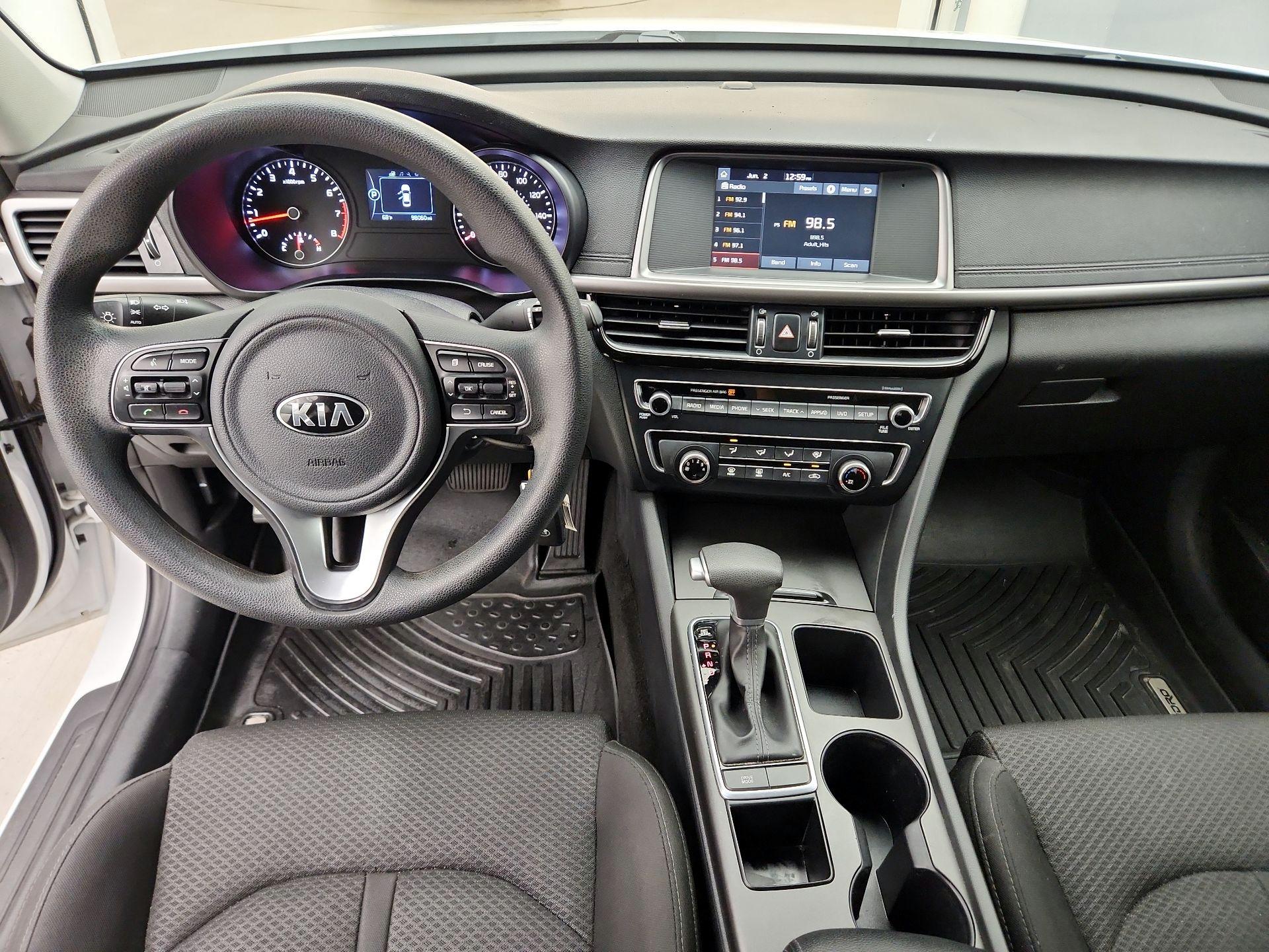 Thumbnail: 2018 Kia Optima - 9