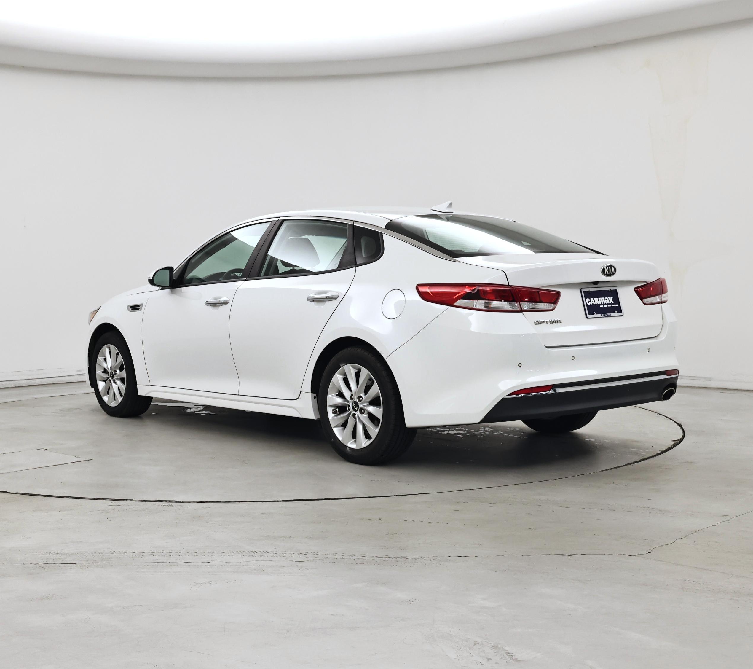Thumbnail: 2018 Kia Optima - 2