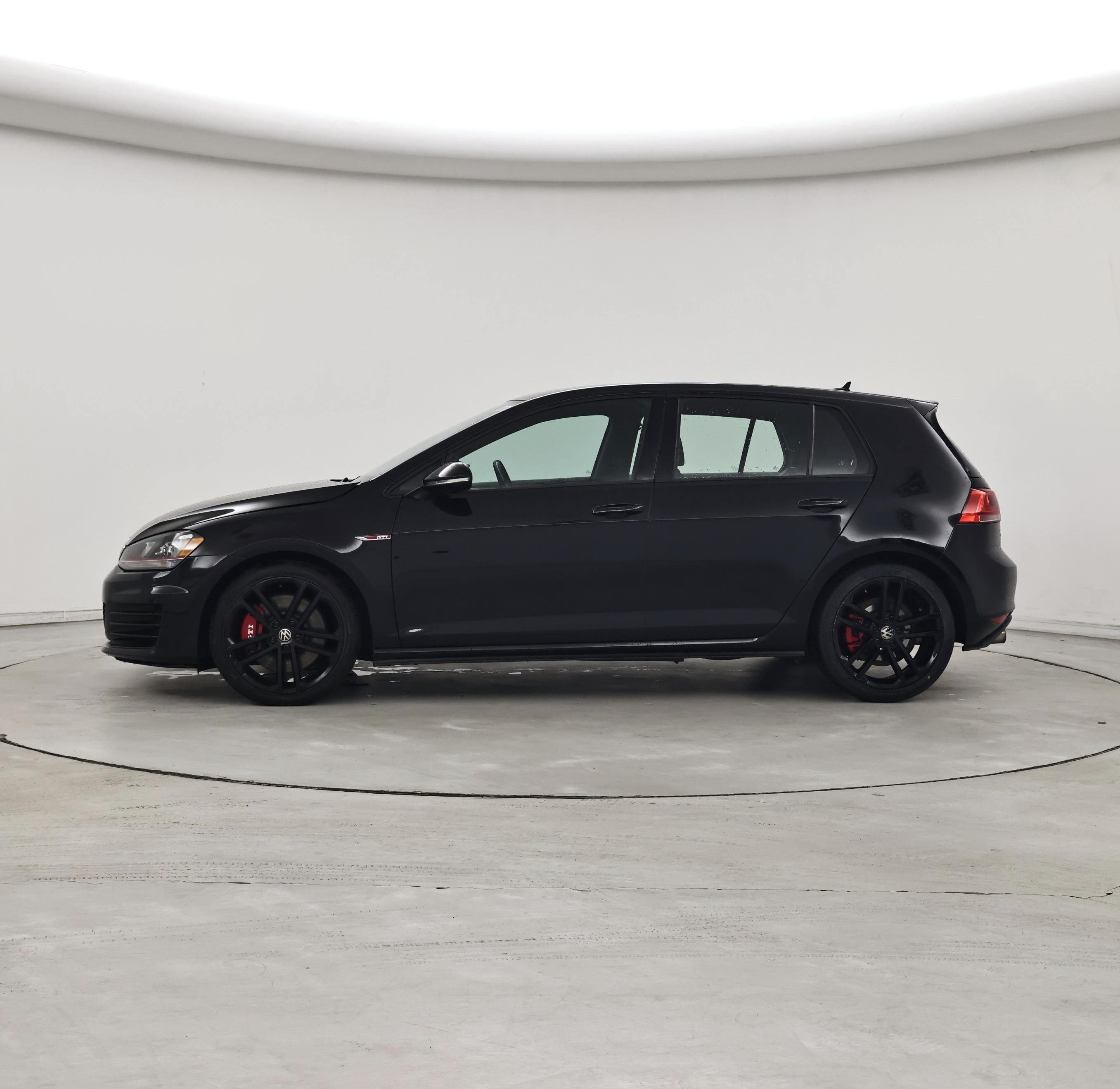 Thumbnail: 2017 Volkswagen Golf - 3