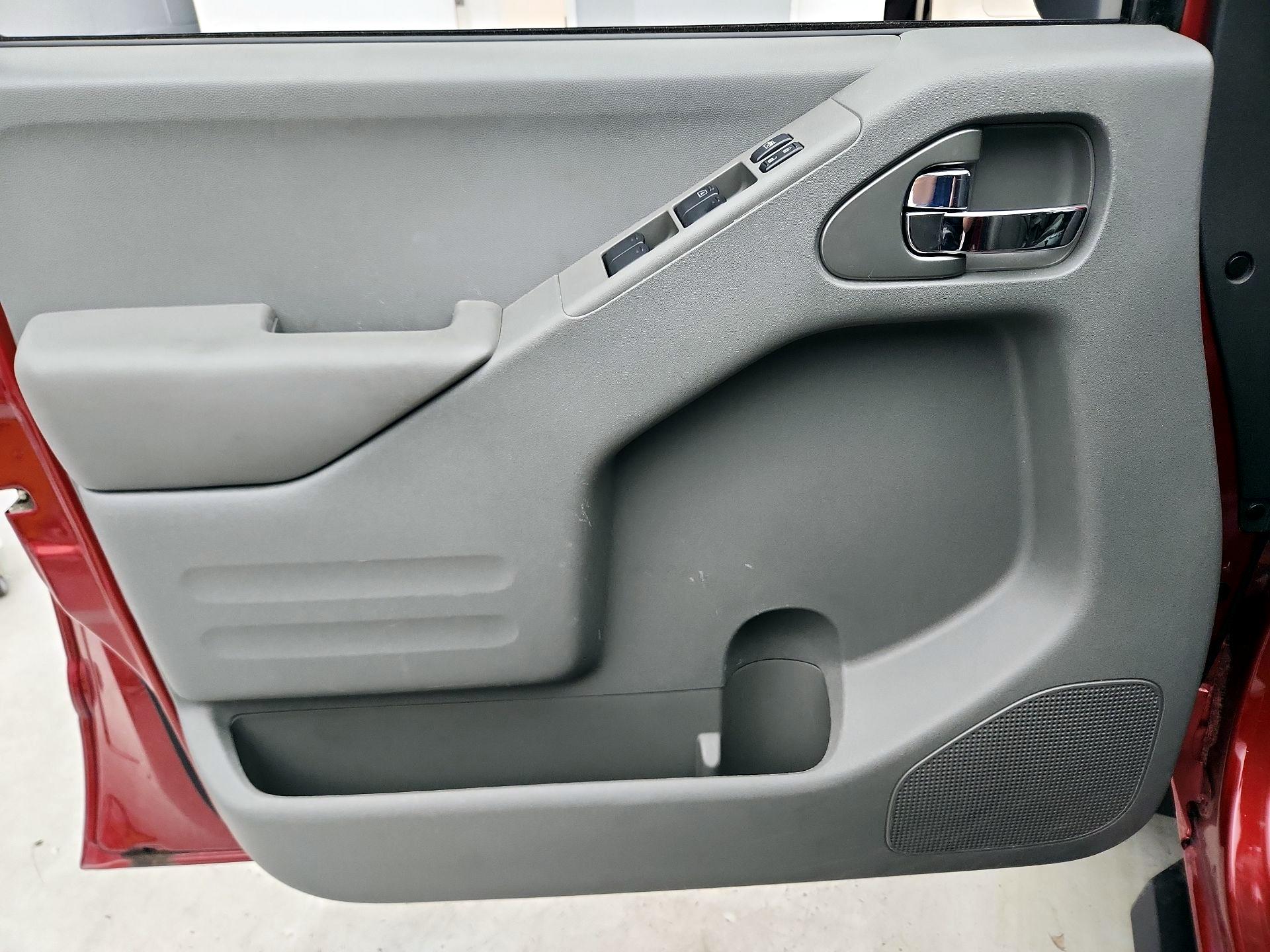 Thumbnail: 2020 Nissan Frontier - 12
