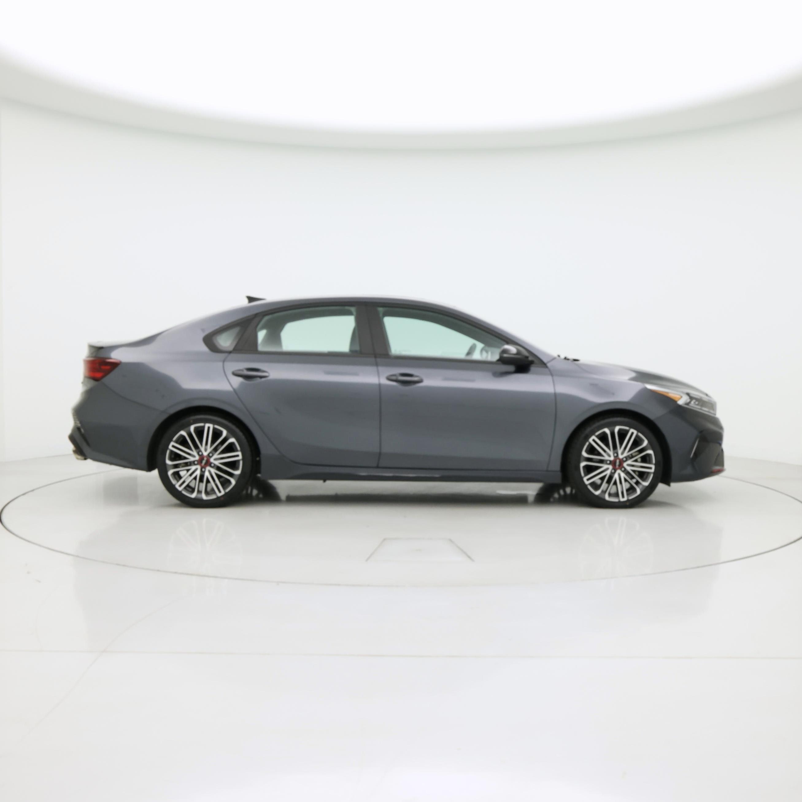 Thumbnail: 2022 Kia Forte - 7
