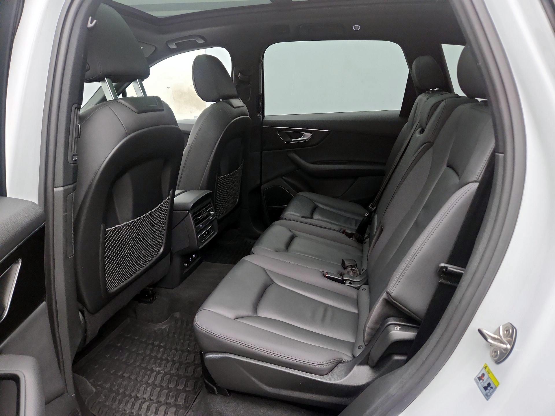 Thumbnail: 2021 Audi Q7 - 20