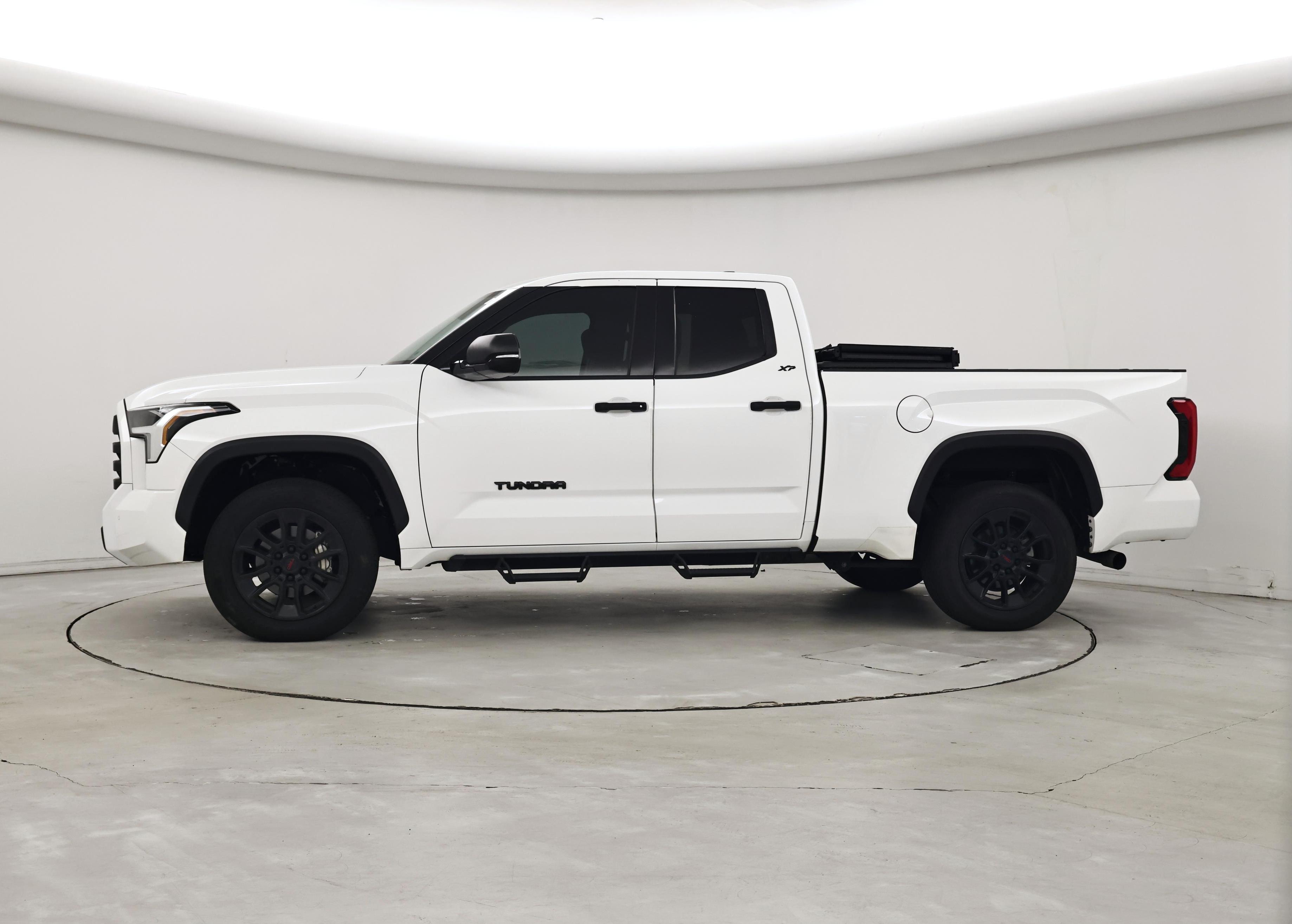 Thumbnail: 2022 Toyota Tundra - 3