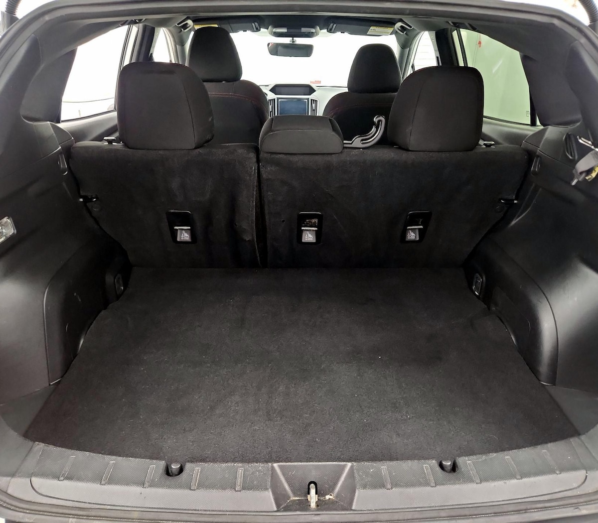 Trunk/Cargo (Seats Up)