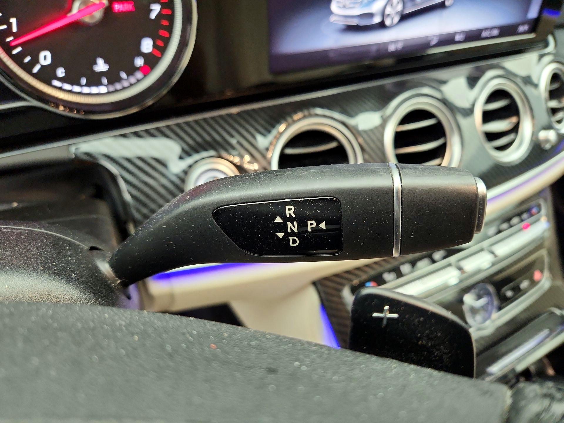 Thumbnail: 2018 Mercedes-Benz E-Class - 18