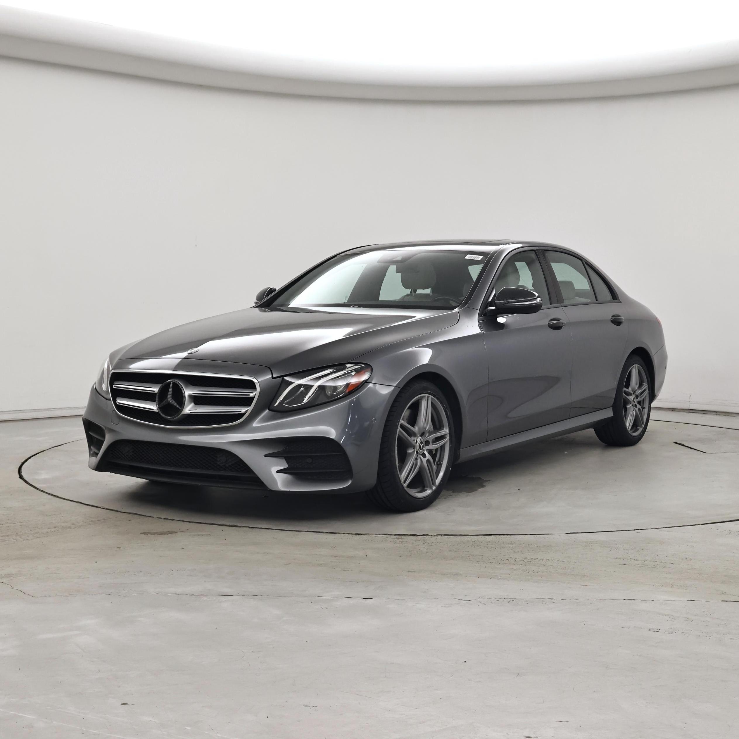 Thumbnail: 2018 Mercedes-Benz E-Class - 4