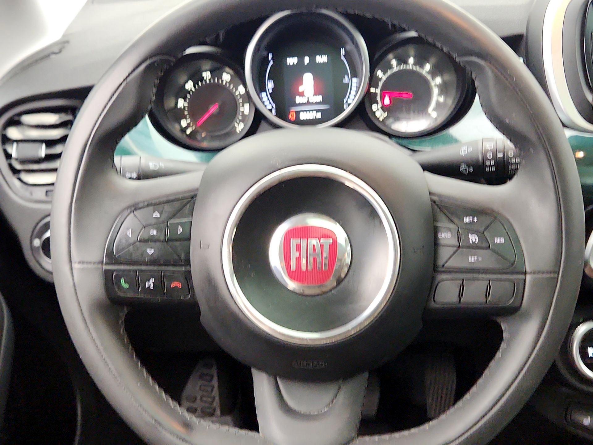 Thumbnail: 2016 Fiat 500X - 10