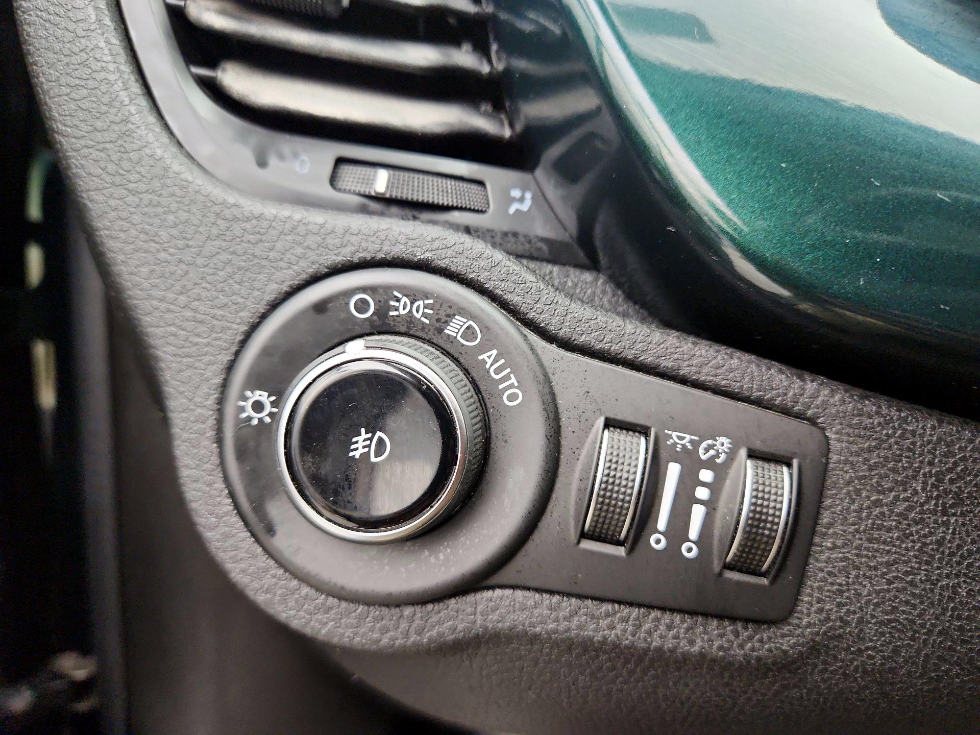 Thumbnail: 2016 Fiat 500X - 13