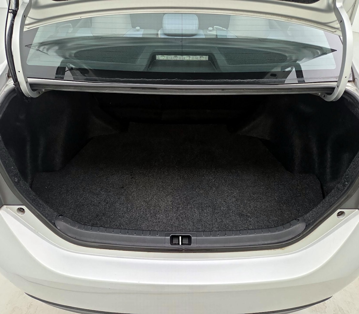 Trunk/Cargo (Seats Up)