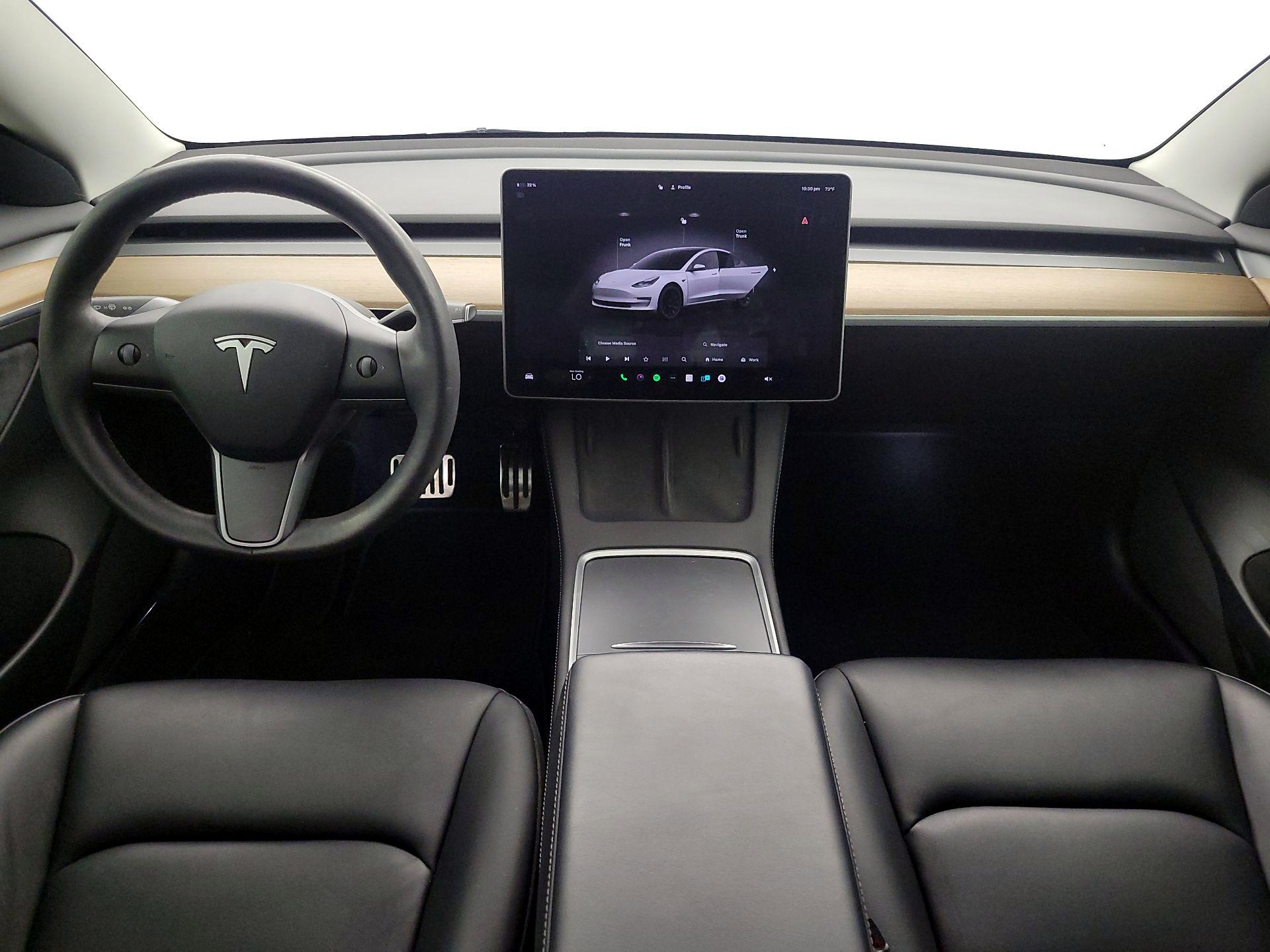 Thumbnail: 2022 Tesla Model 3 - 9