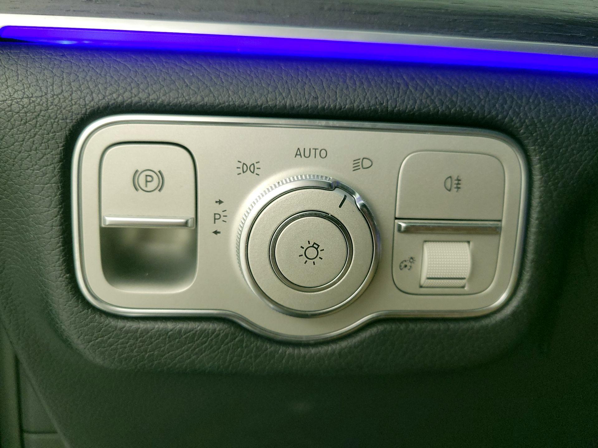 Thumbnail: 2021 Mercedes-Benz GLE - 13