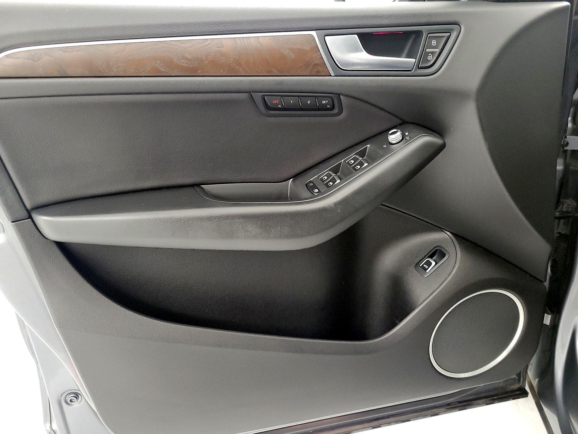 Thumbnail: 2017 Audi Q5 - 12