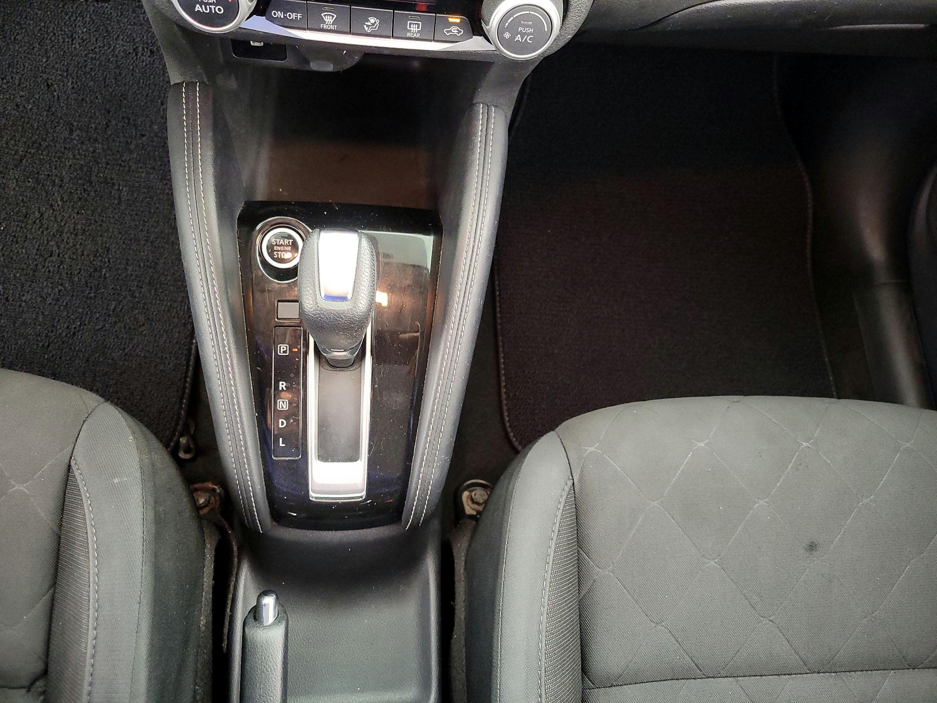 Thumbnail: 2020 Nissan Kicks - 17