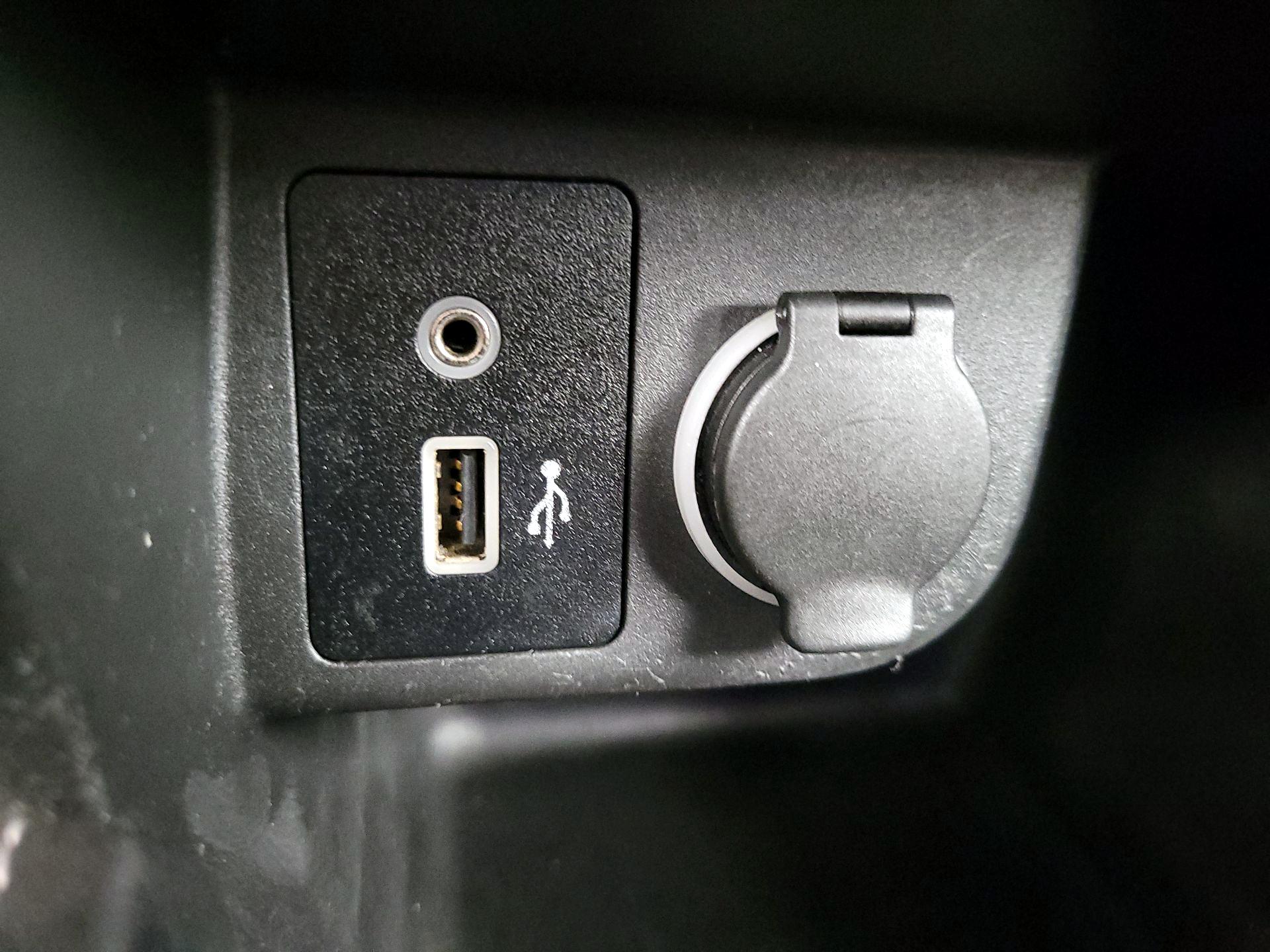 Thumbnail: 2020 Nissan Kicks - 18